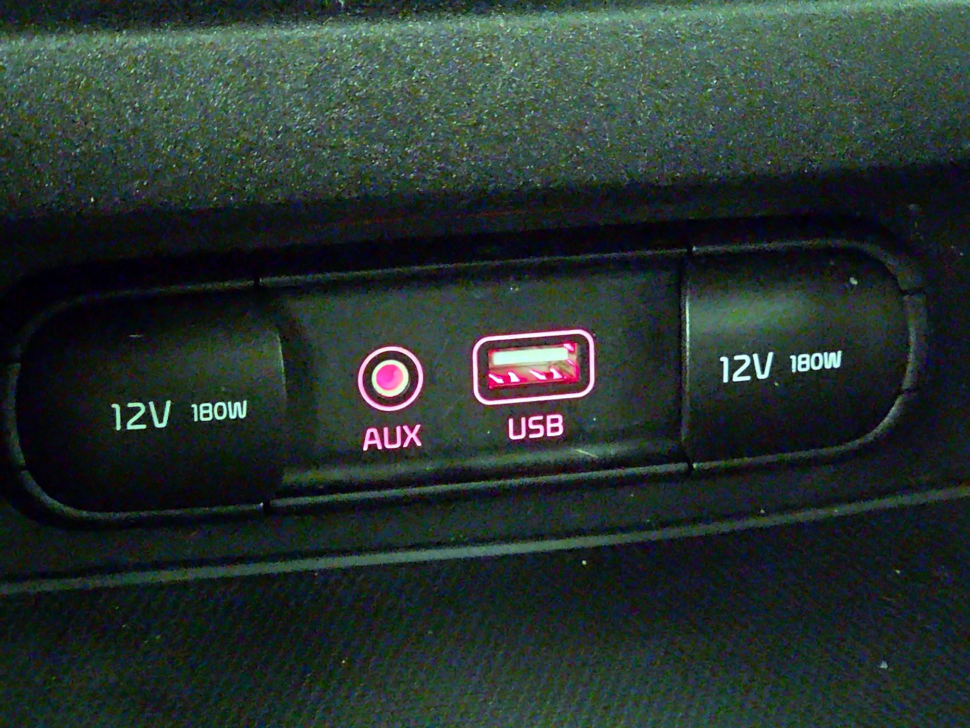 Thumbnail: 2019 Kia Forte - 18