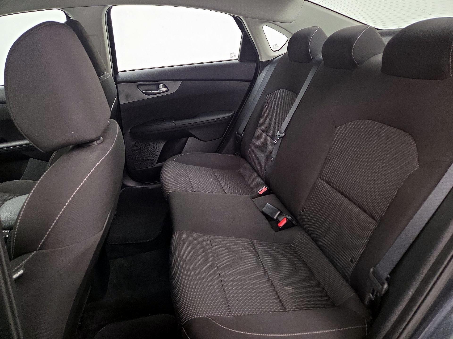 Thumbnail: 2019 Kia Forte - 19