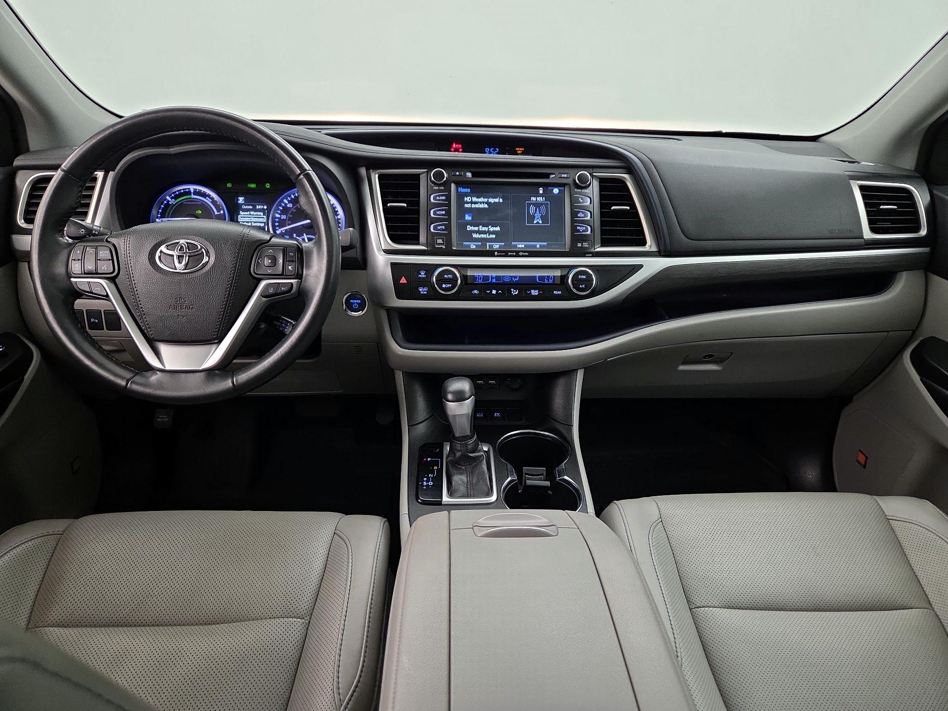 Thumbnail: 2019 Toyota Highlander - 9
