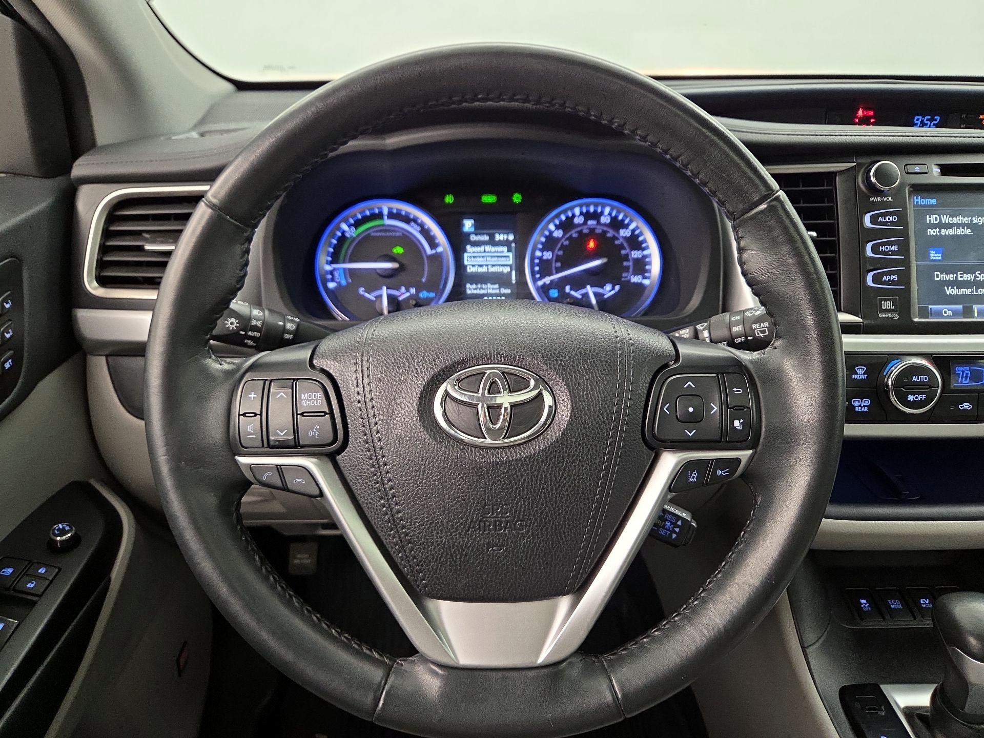 Thumbnail: 2019 Toyota Highlander - 10
