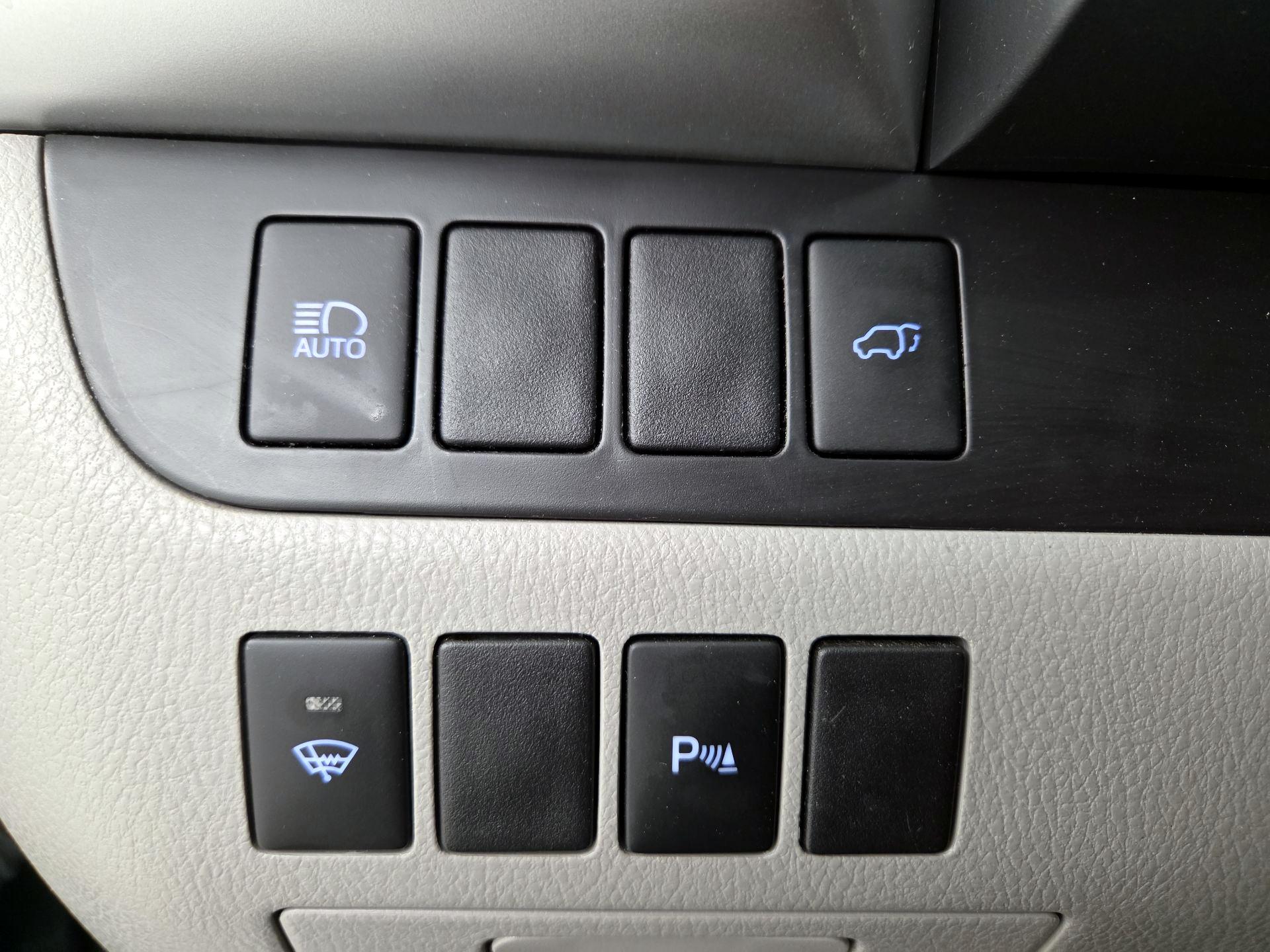 Thumbnail: 2019 Toyota Highlander - 13