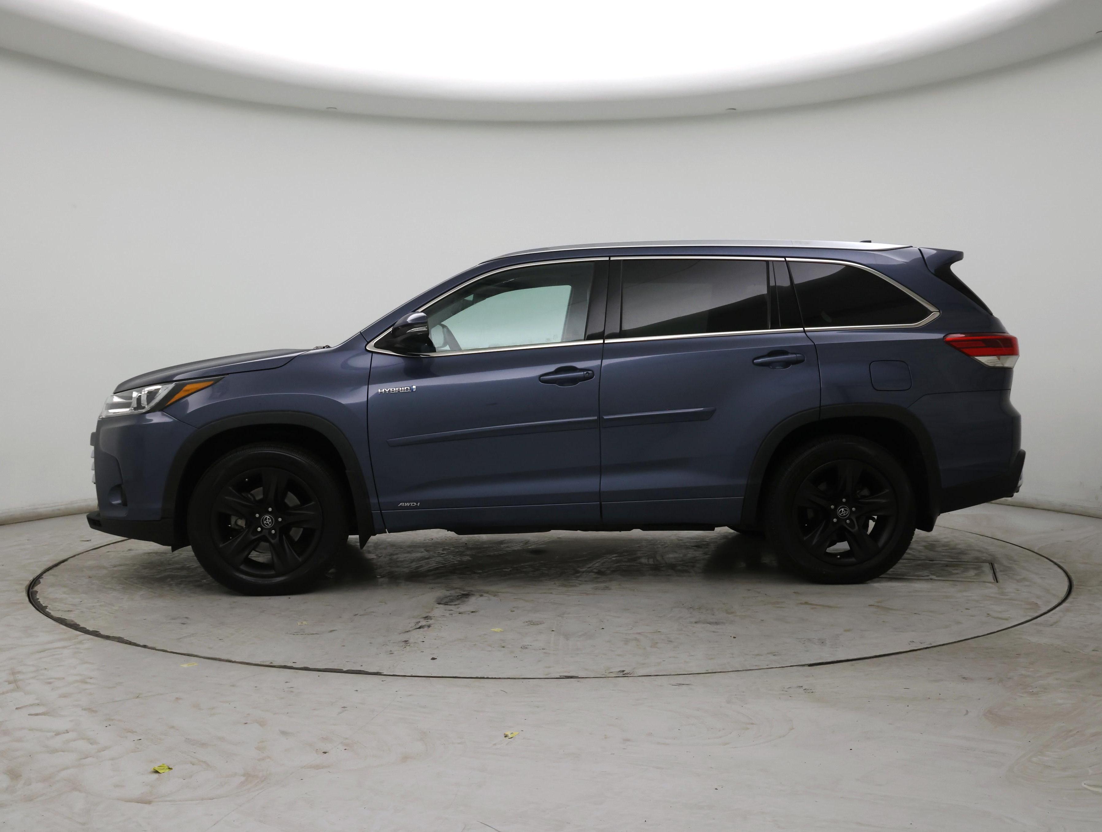 Thumbnail: 2019 Toyota Highlander - 3
