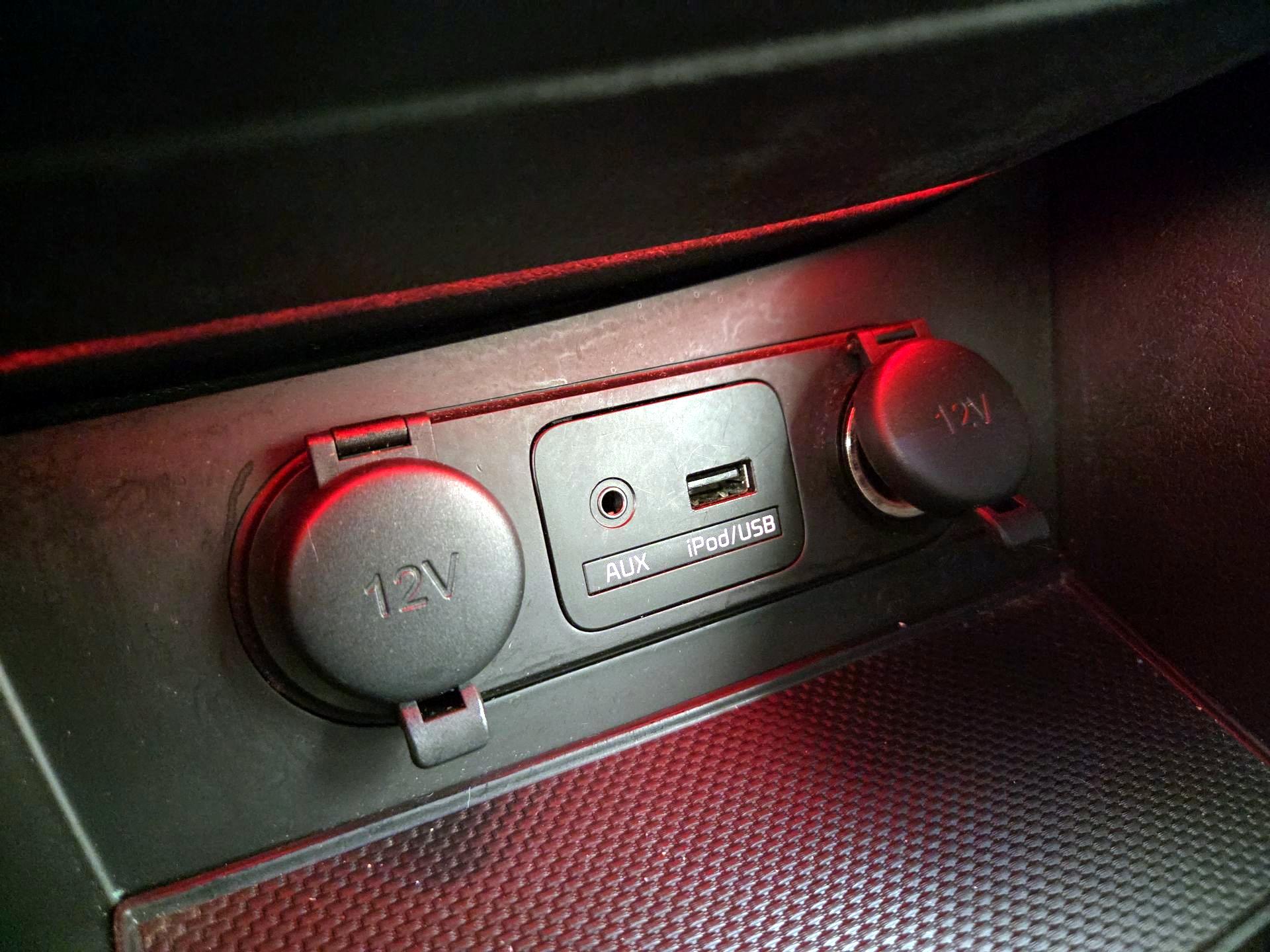 Thumbnail: 2015 Kia Optima - 17