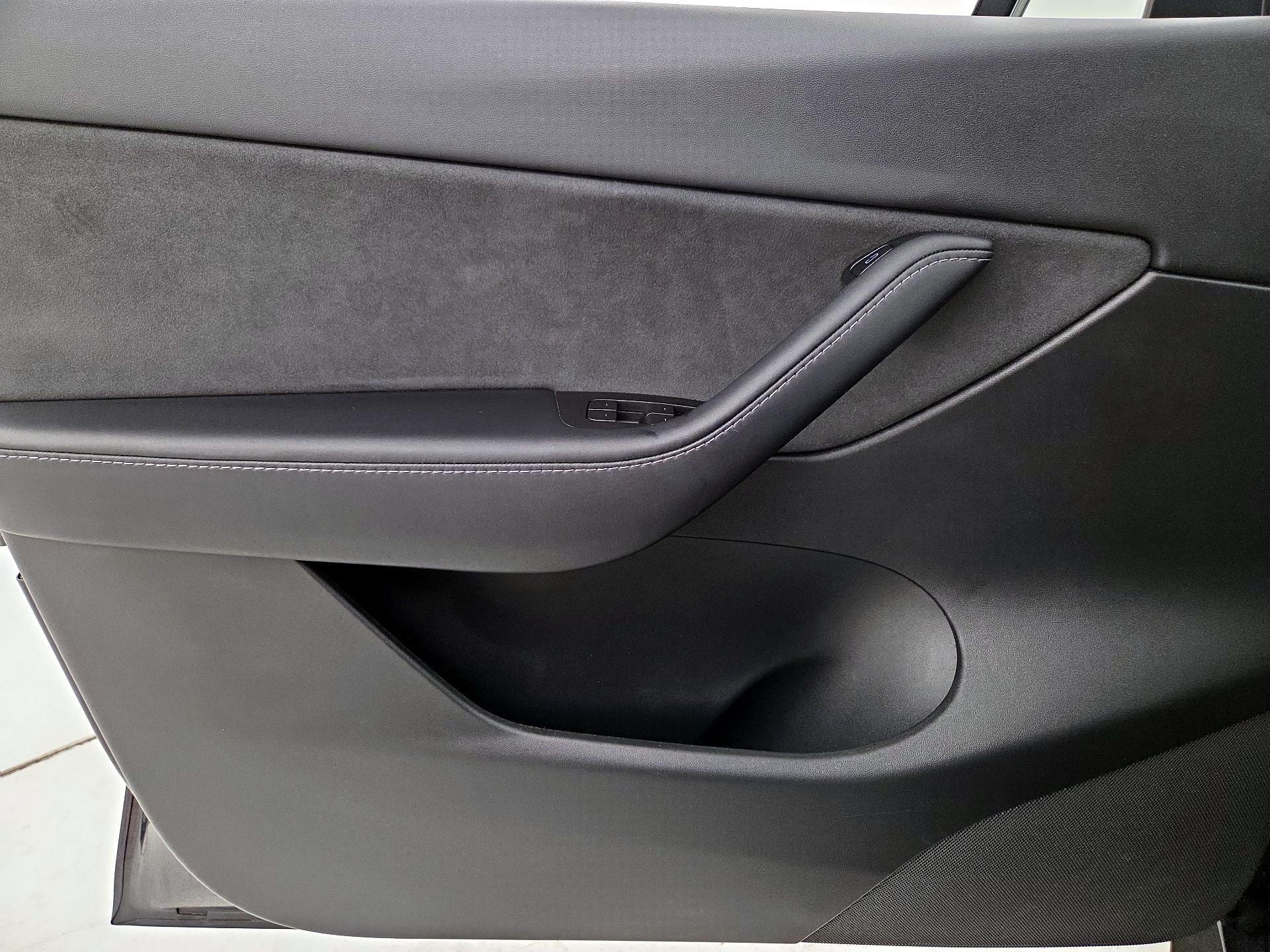 Thumbnail: 2021 Tesla Model Y - 12