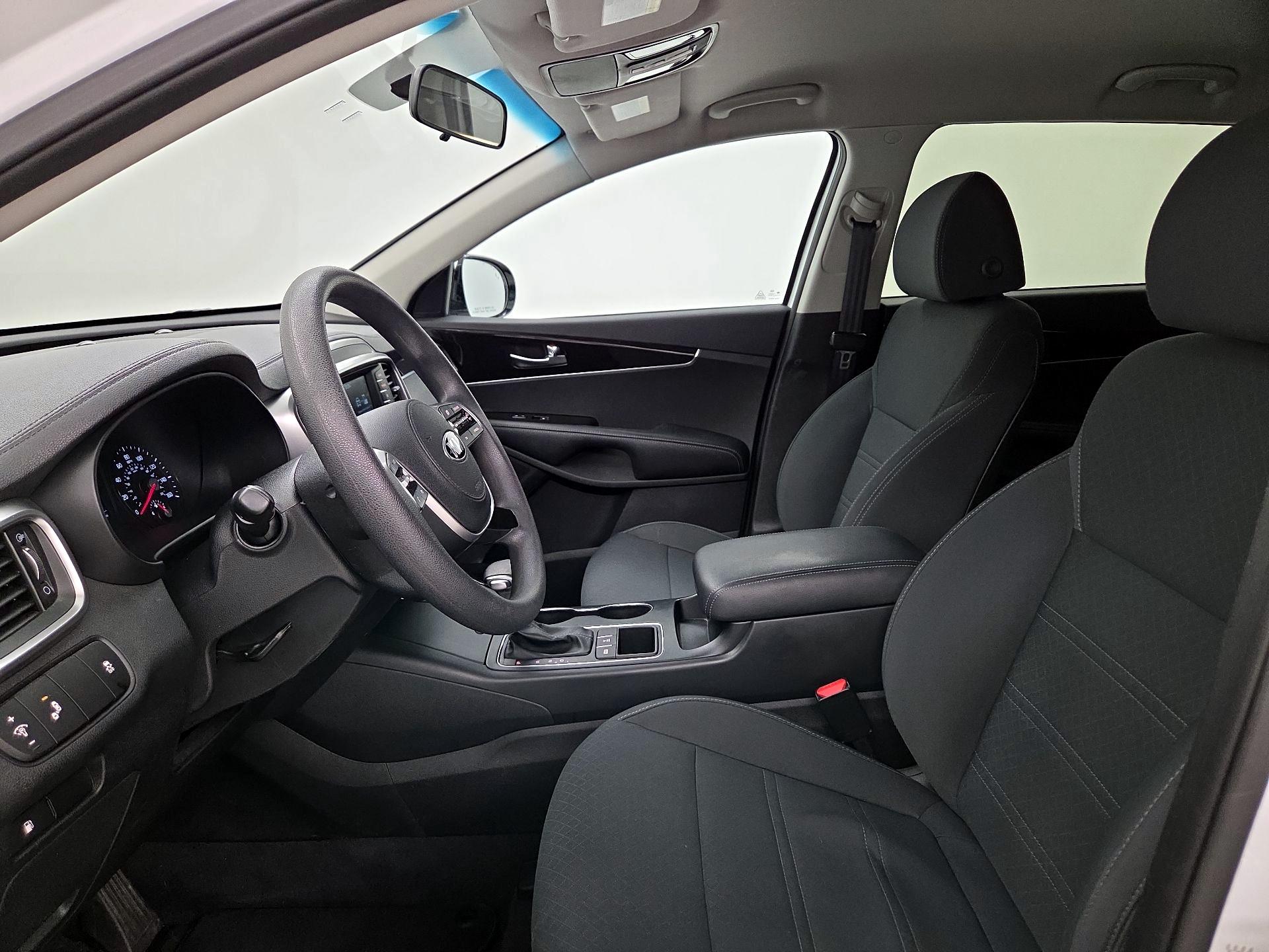 Thumbnail: 2020 Kia Sorento - 11