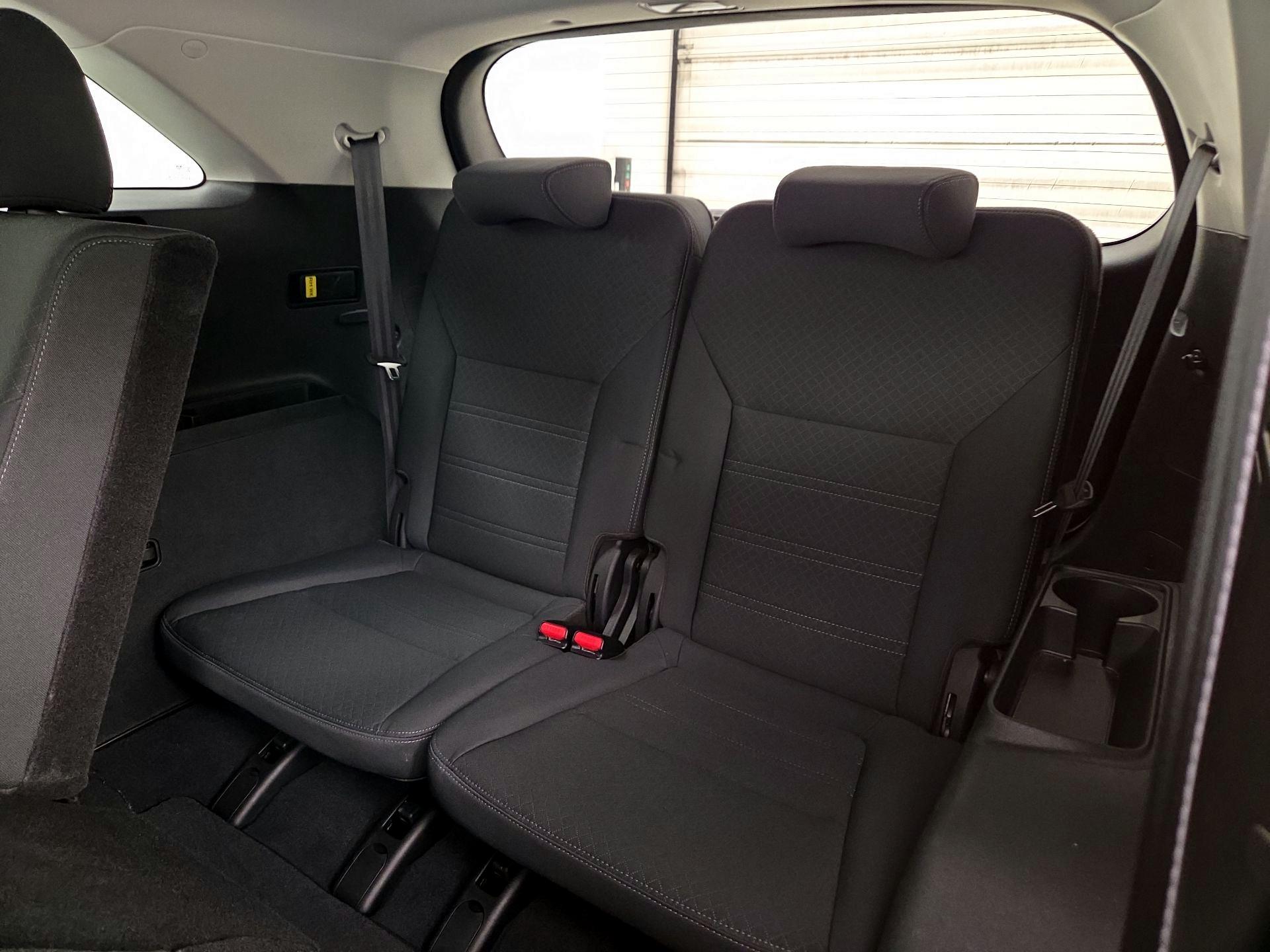 Thumbnail: 2020 Kia Sorento - 20