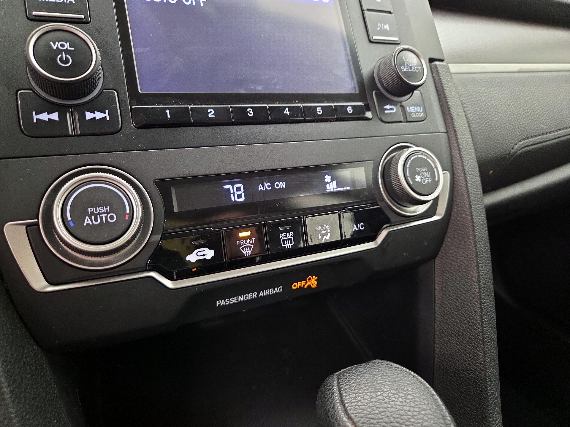 Thumbnail: 2016 Honda Civic - 16