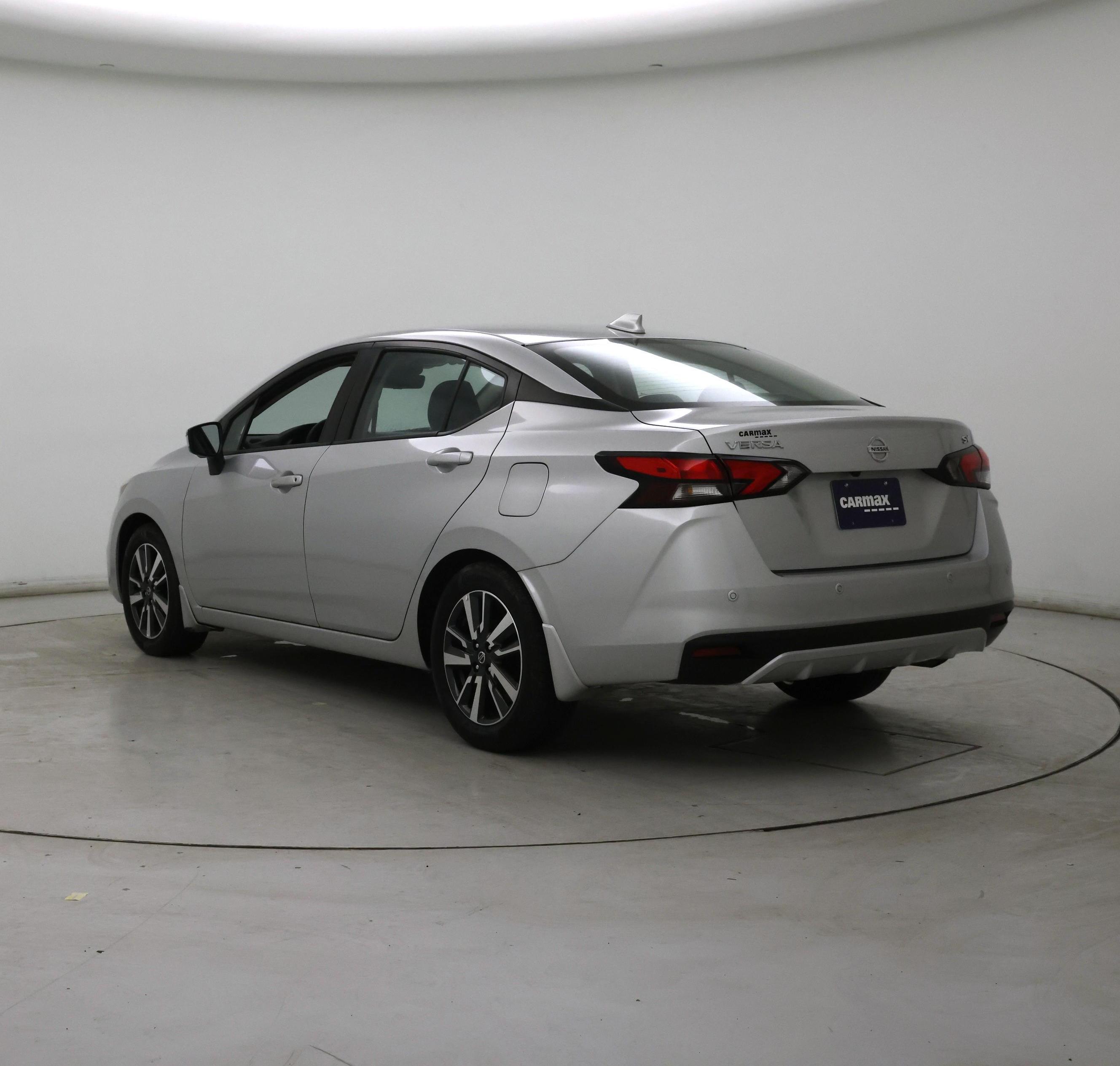 Thumbnail: 2021 Nissan Versa - 2