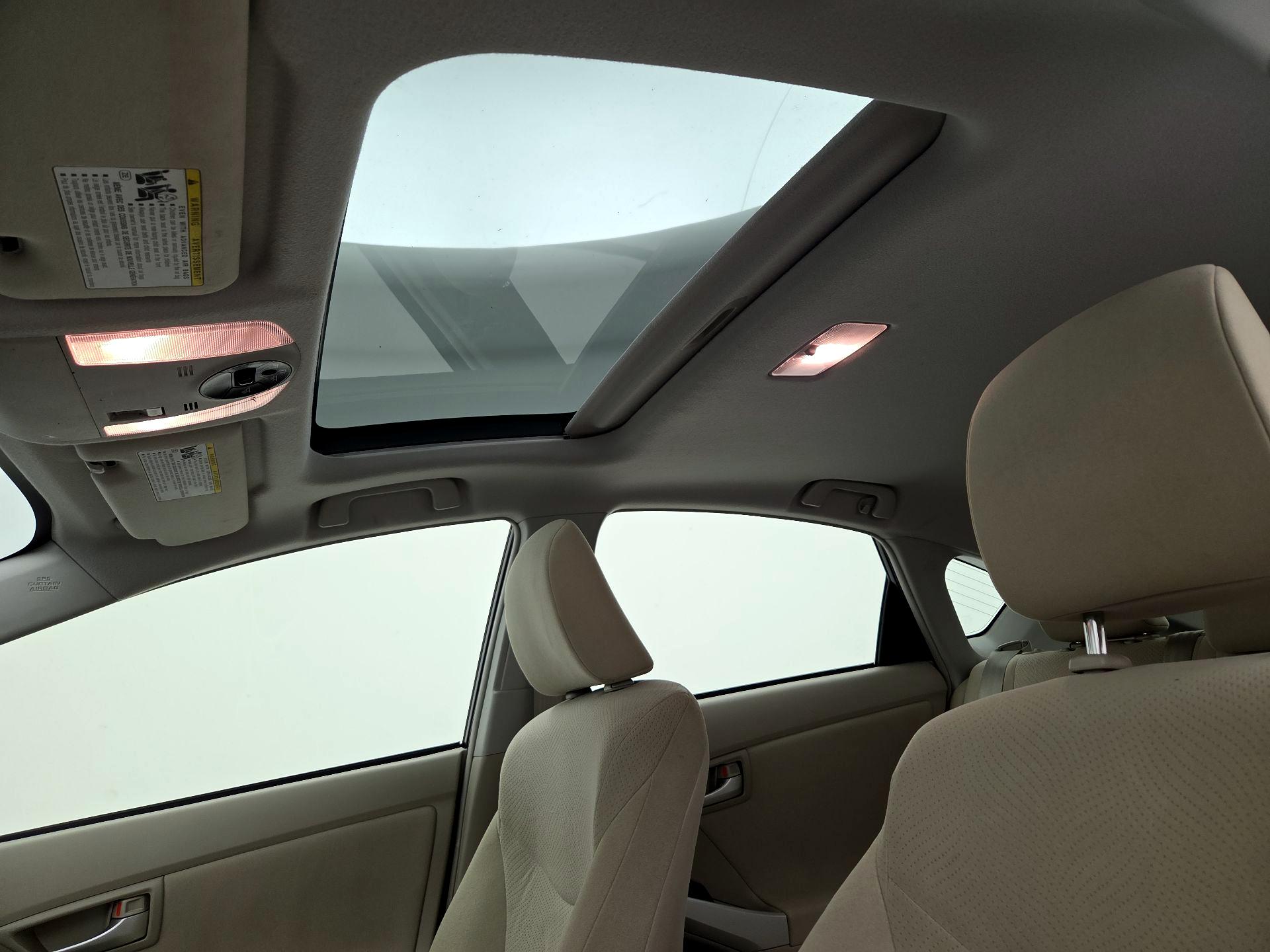 Thumbnail: 2014 Toyota Prius - 19