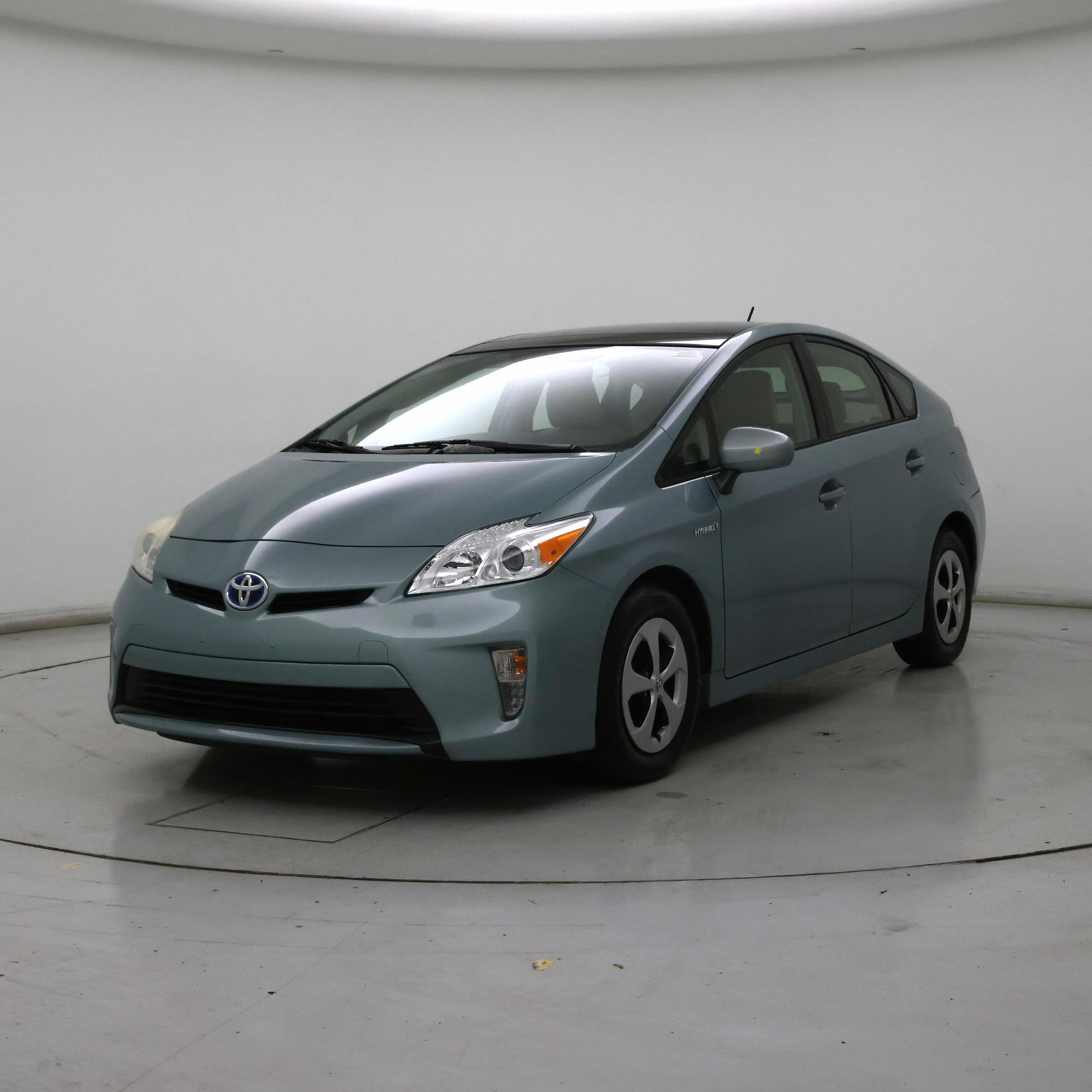 Thumbnail: 2014 Toyota Prius - 4