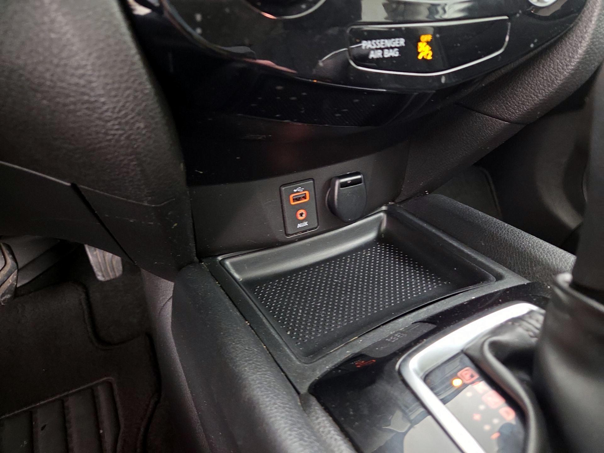 Thumbnail: 2017 Nissan Rogue - 18