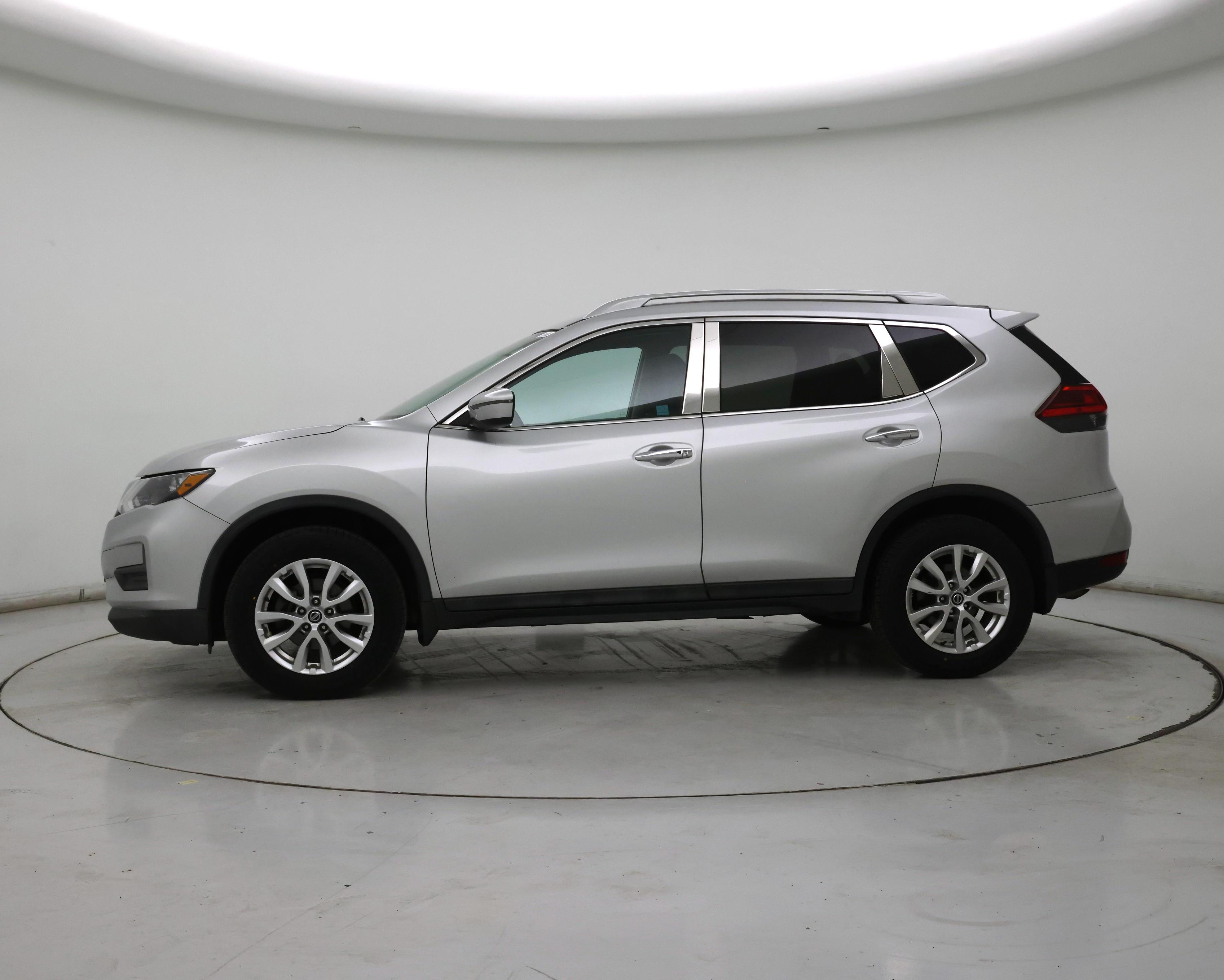 Thumbnail: 2017 Nissan Rogue - 3