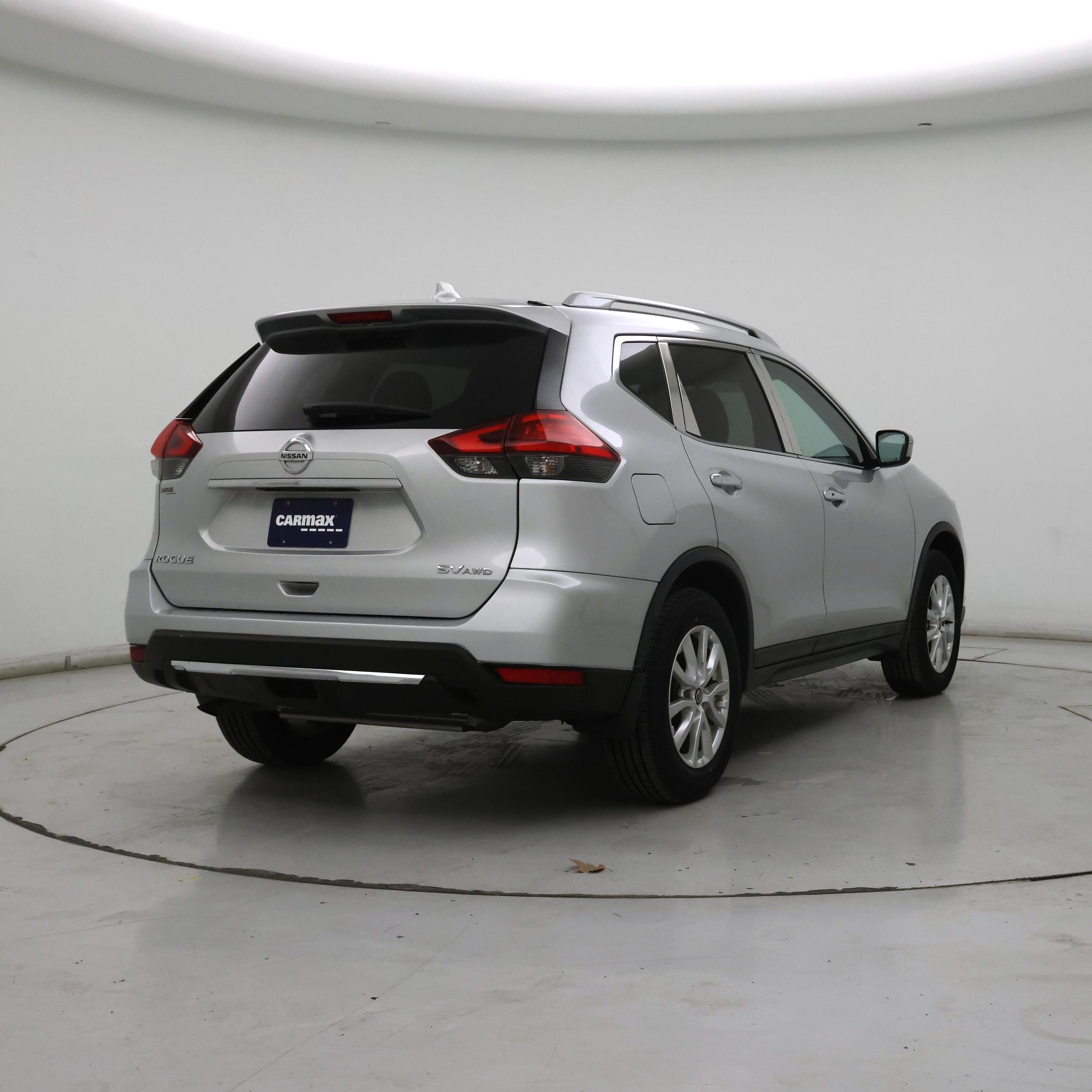 Thumbnail: 2017 Nissan Rogue - 8