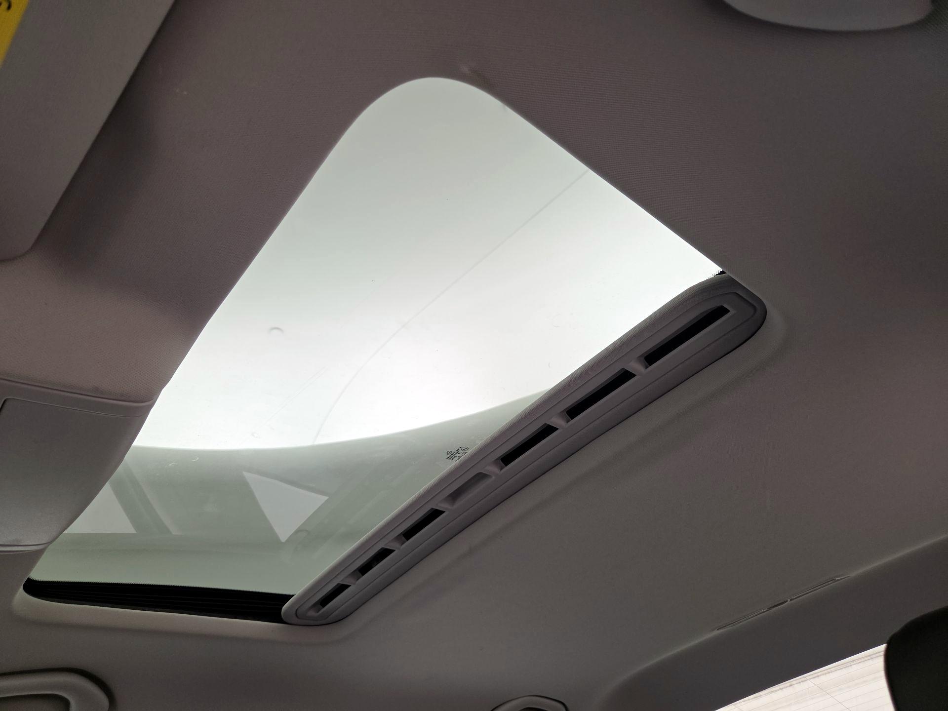 Thumbnail: 2016 Volkswagen Jetta - 20