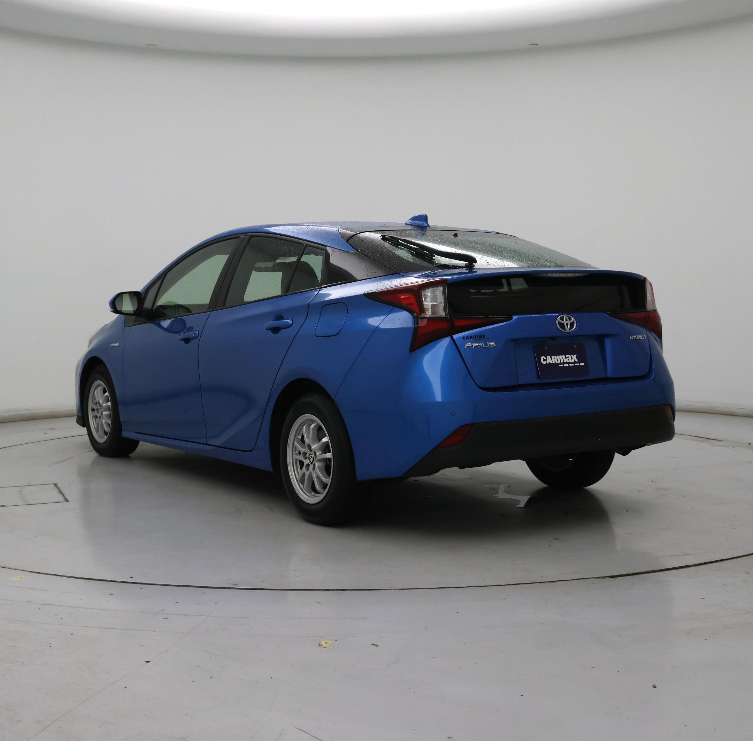 Thumbnail: 2022 Toyota Prius - 2