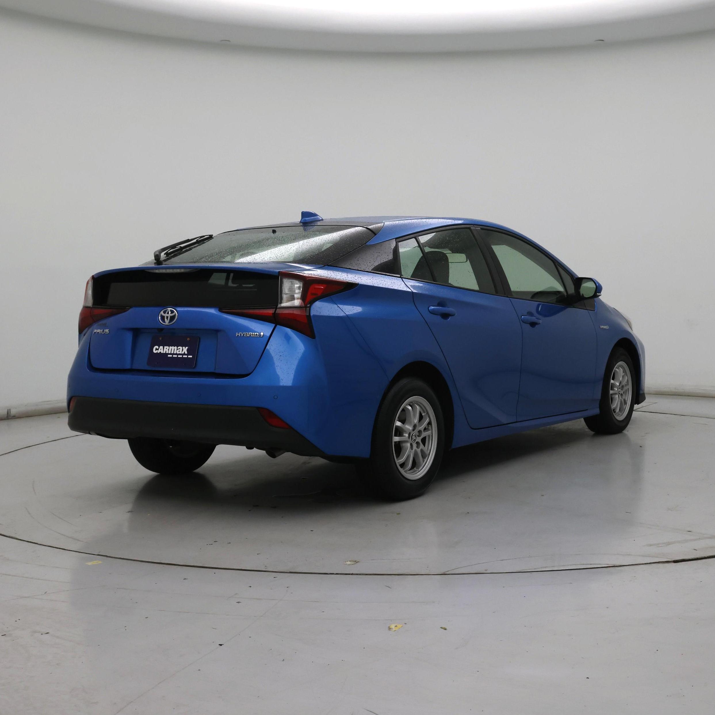 Thumbnail: 2022 Toyota Prius - 8
