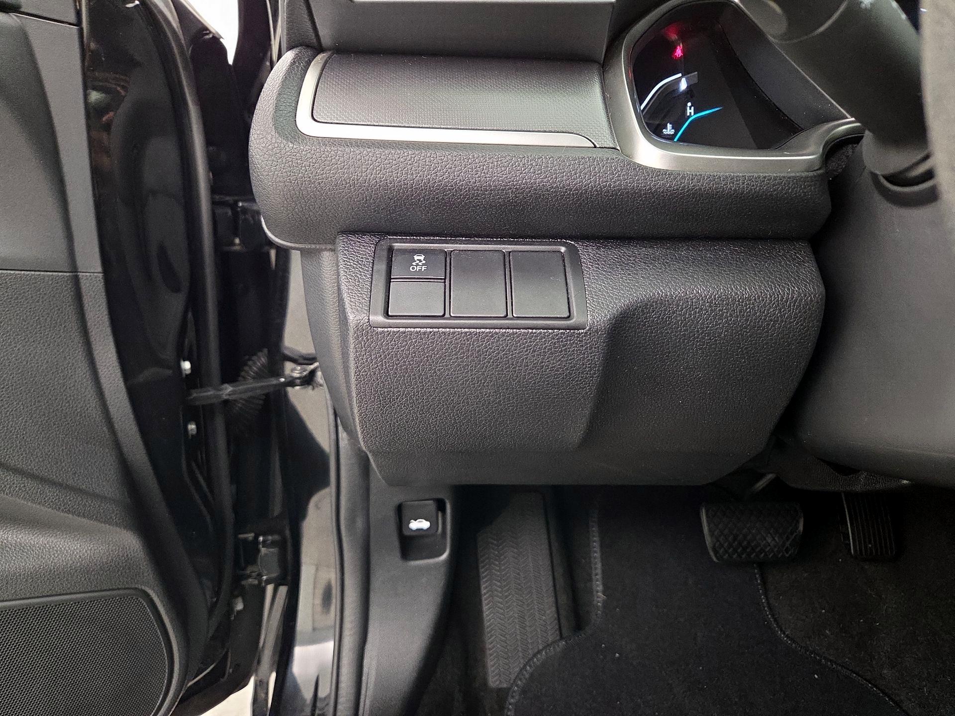 Thumbnail: 2017 Honda Civic - 13