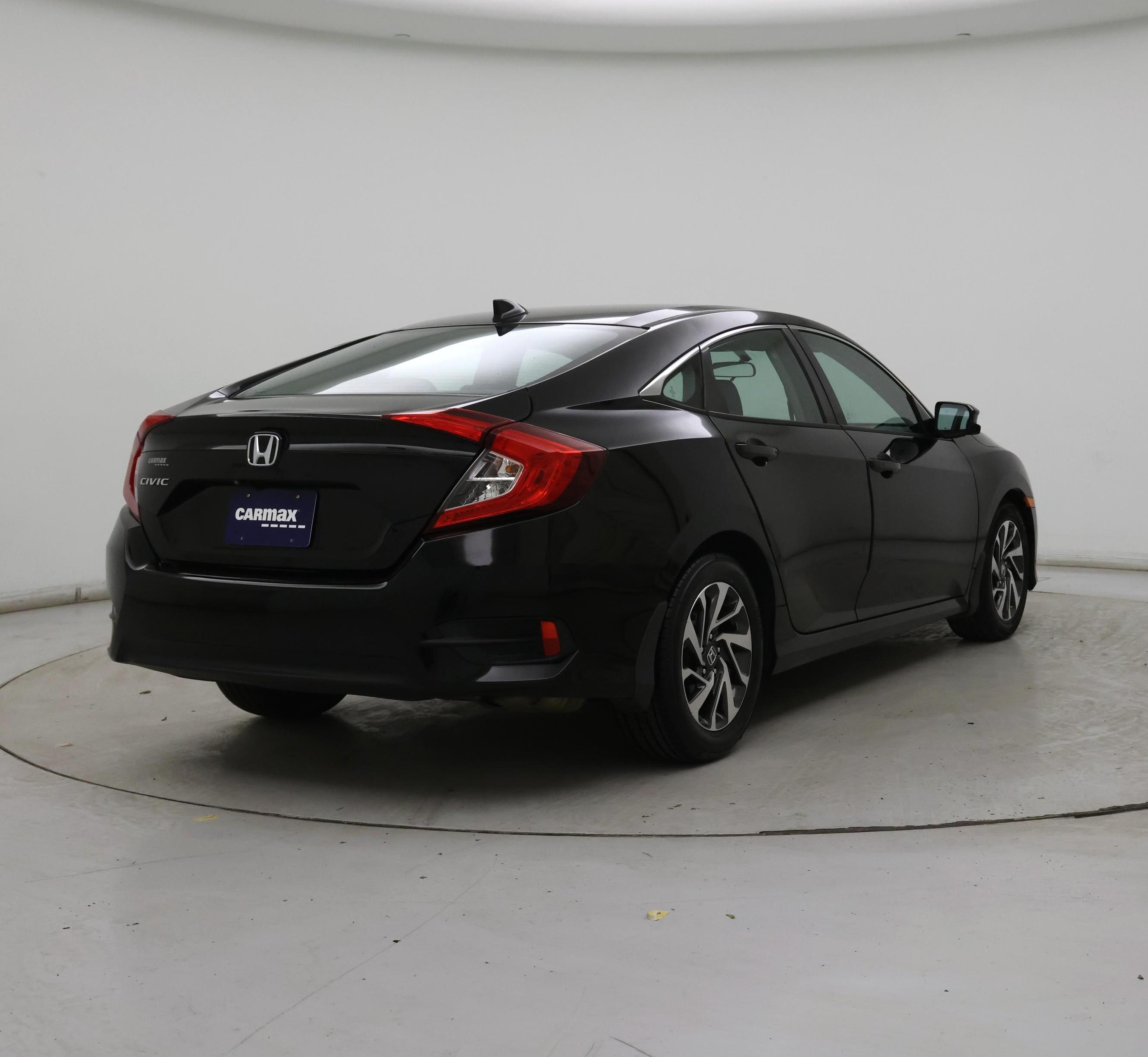 Thumbnail: 2017 Honda Civic - 8