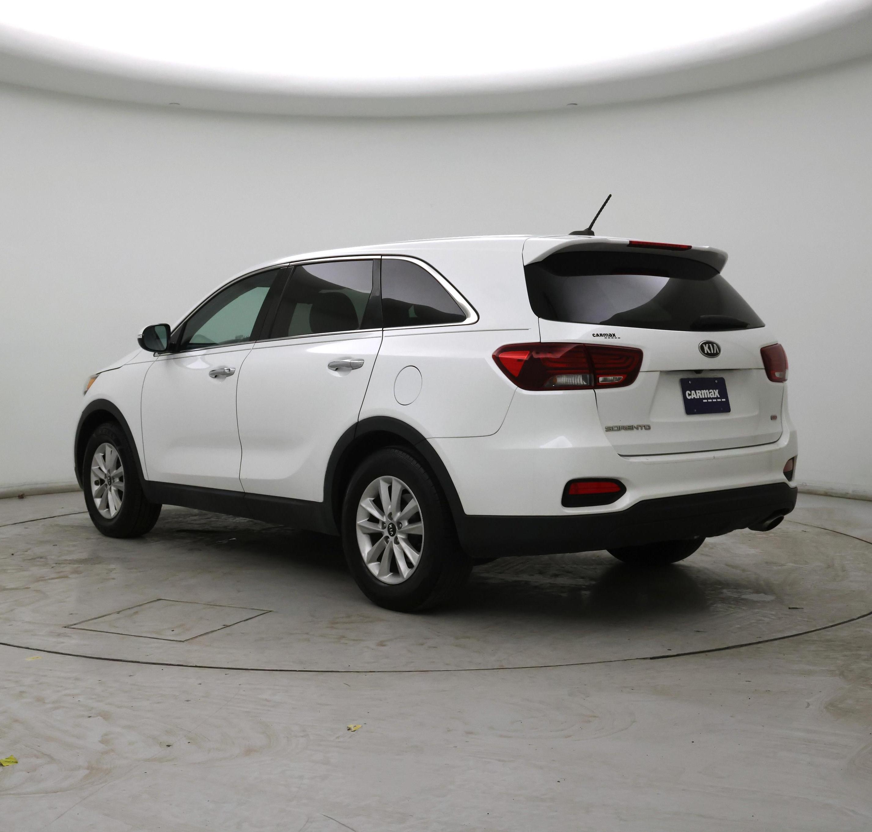 Thumbnail: 2019 Kia Sorento - 2