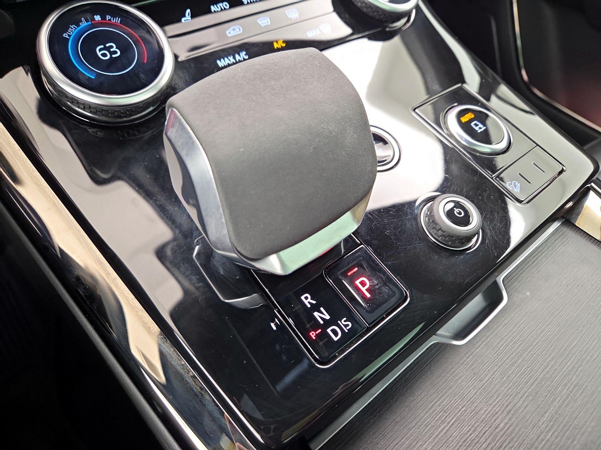 Thumbnail: 2023 Land Rover Range Rover Sport - 18