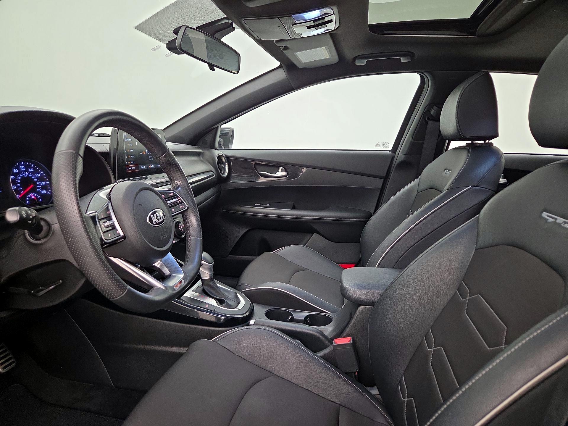 Thumbnail: 2020 Kia Forte - 11