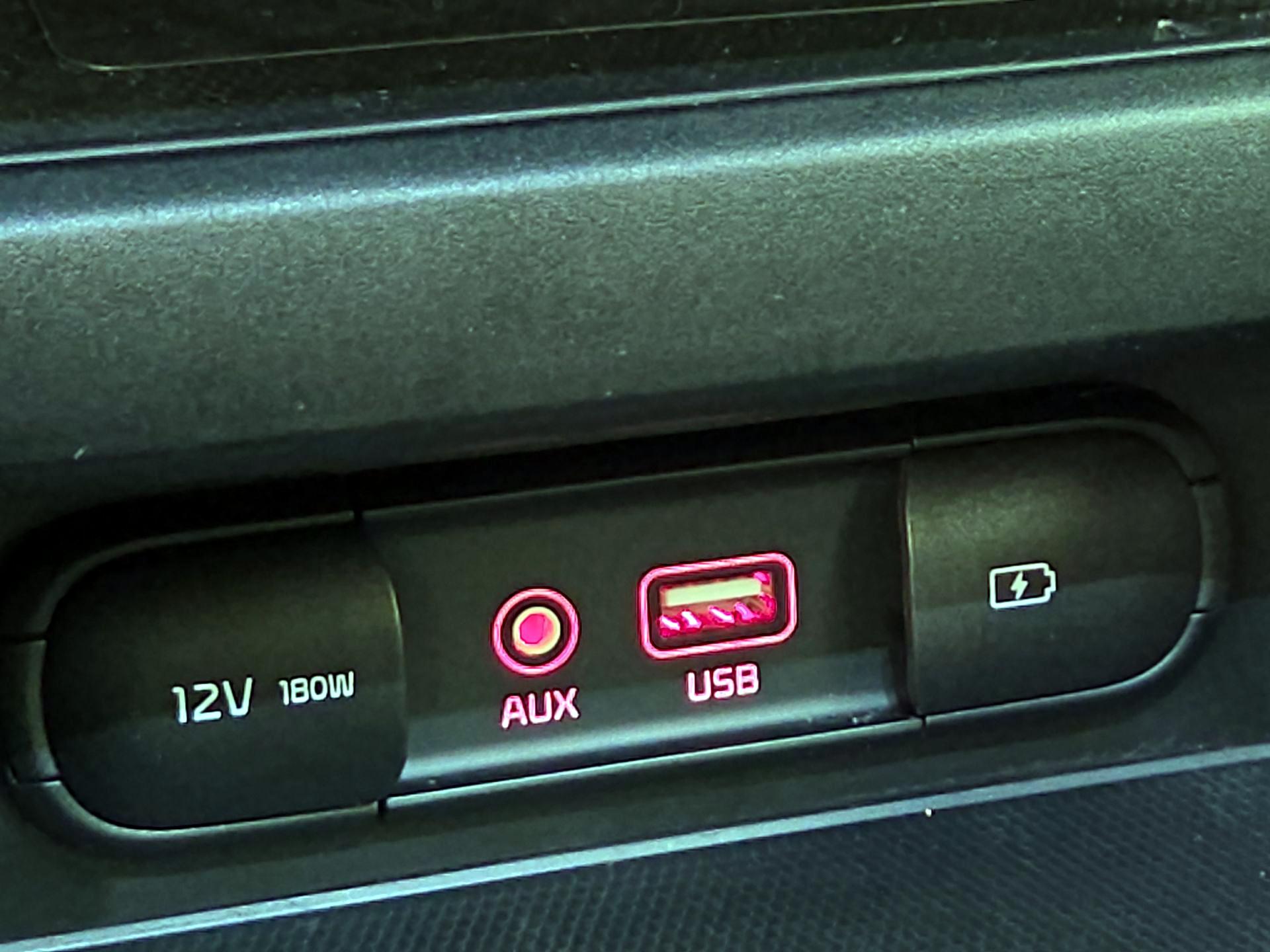 Thumbnail: 2020 Kia Forte - 18