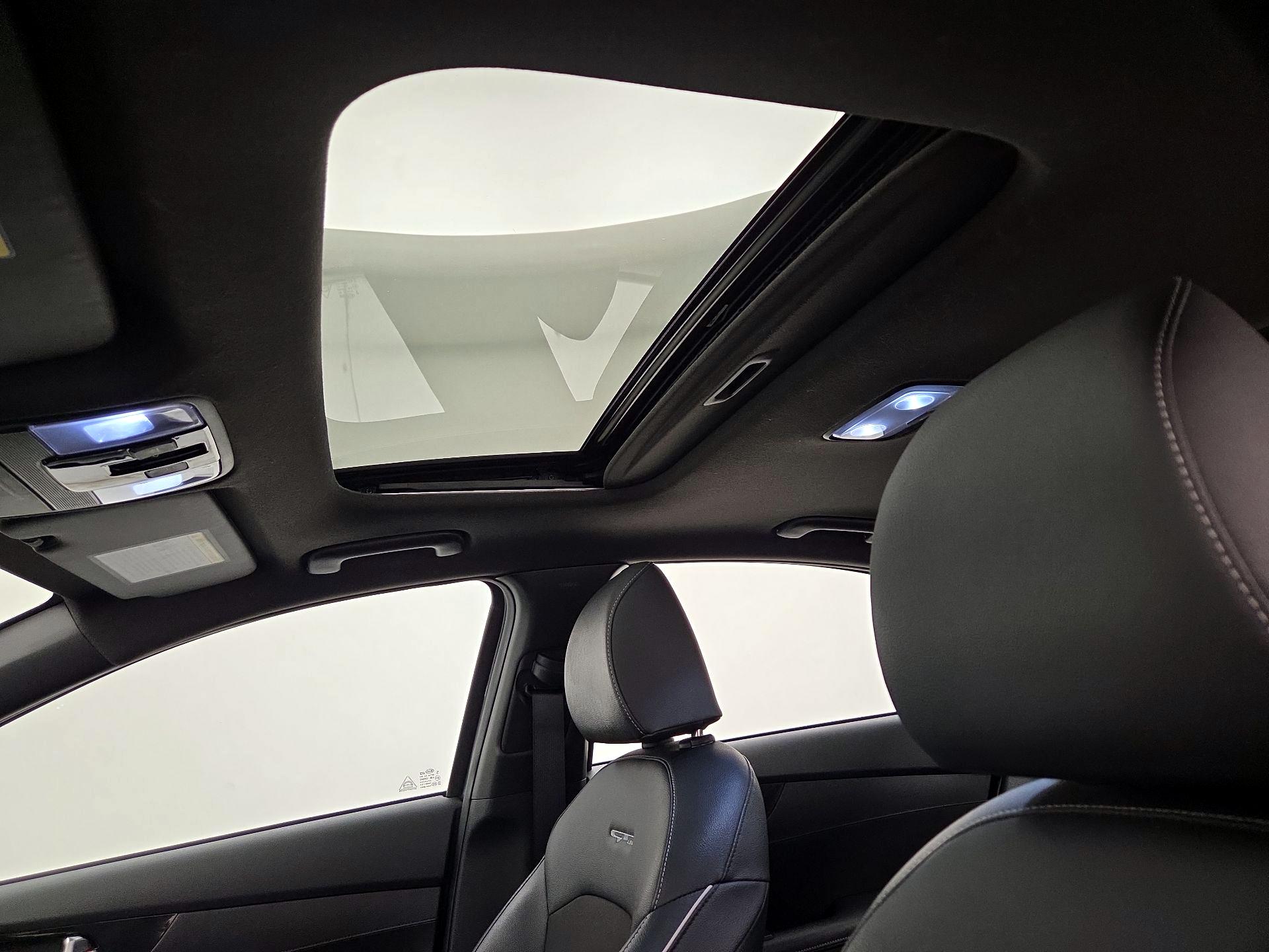 Thumbnail: 2020 Kia Forte - 19