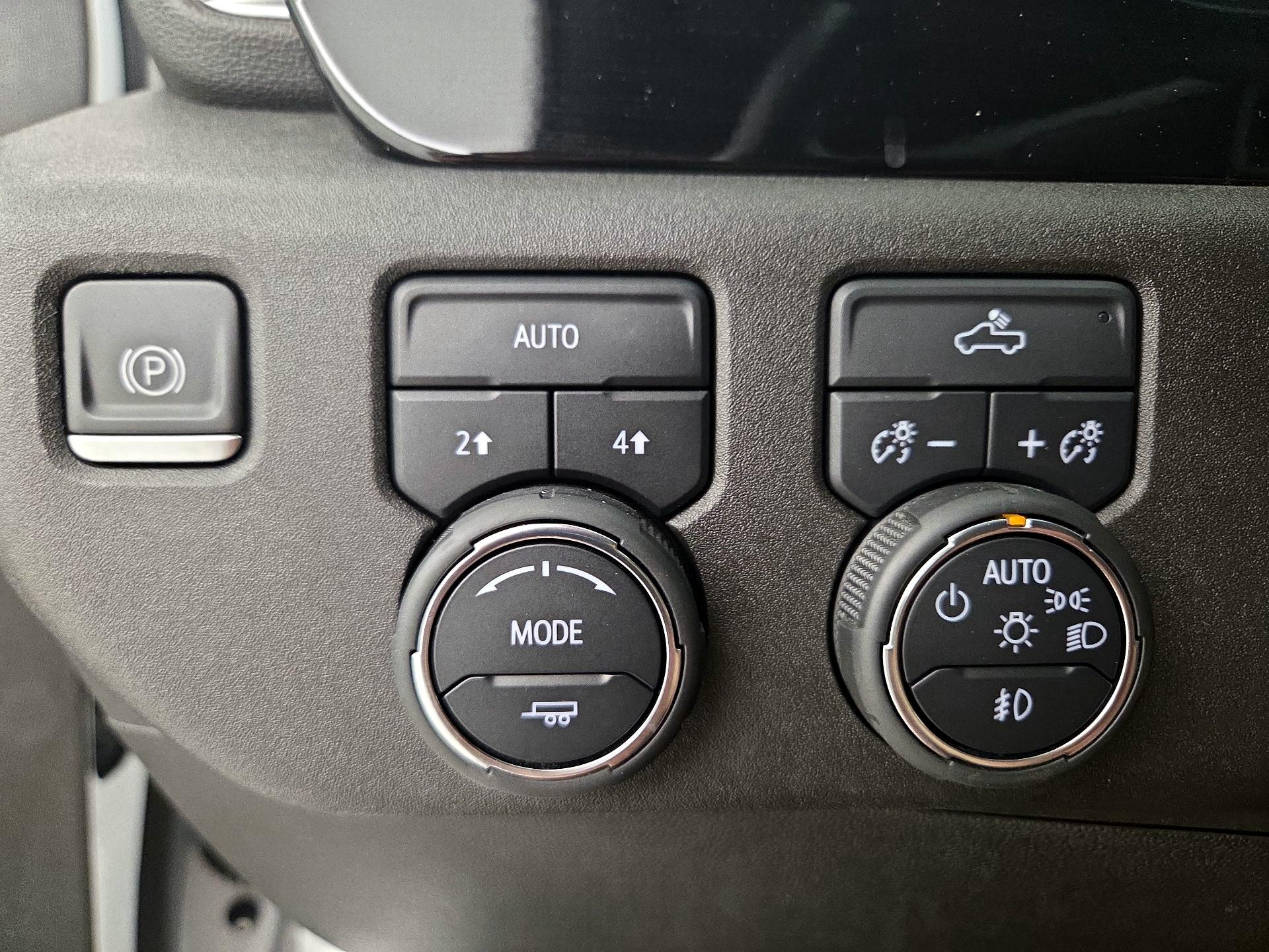 Thumbnail: 2022 Chevrolet Silverado 1500 - 13