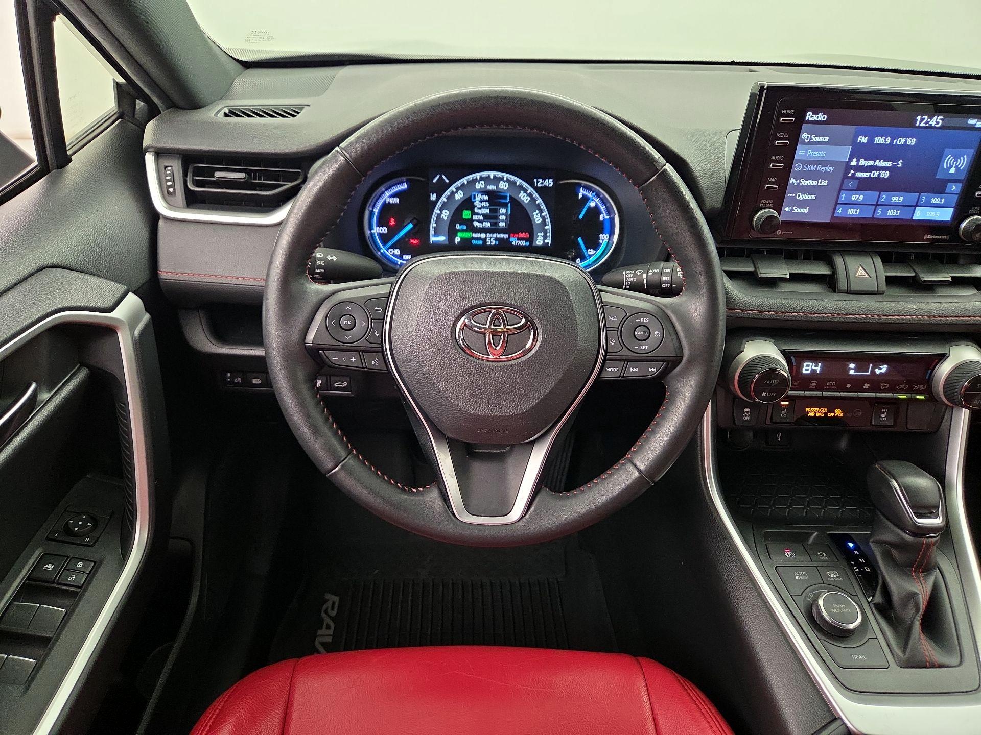 Thumbnail: 2022 Toyota RAV4 - 10