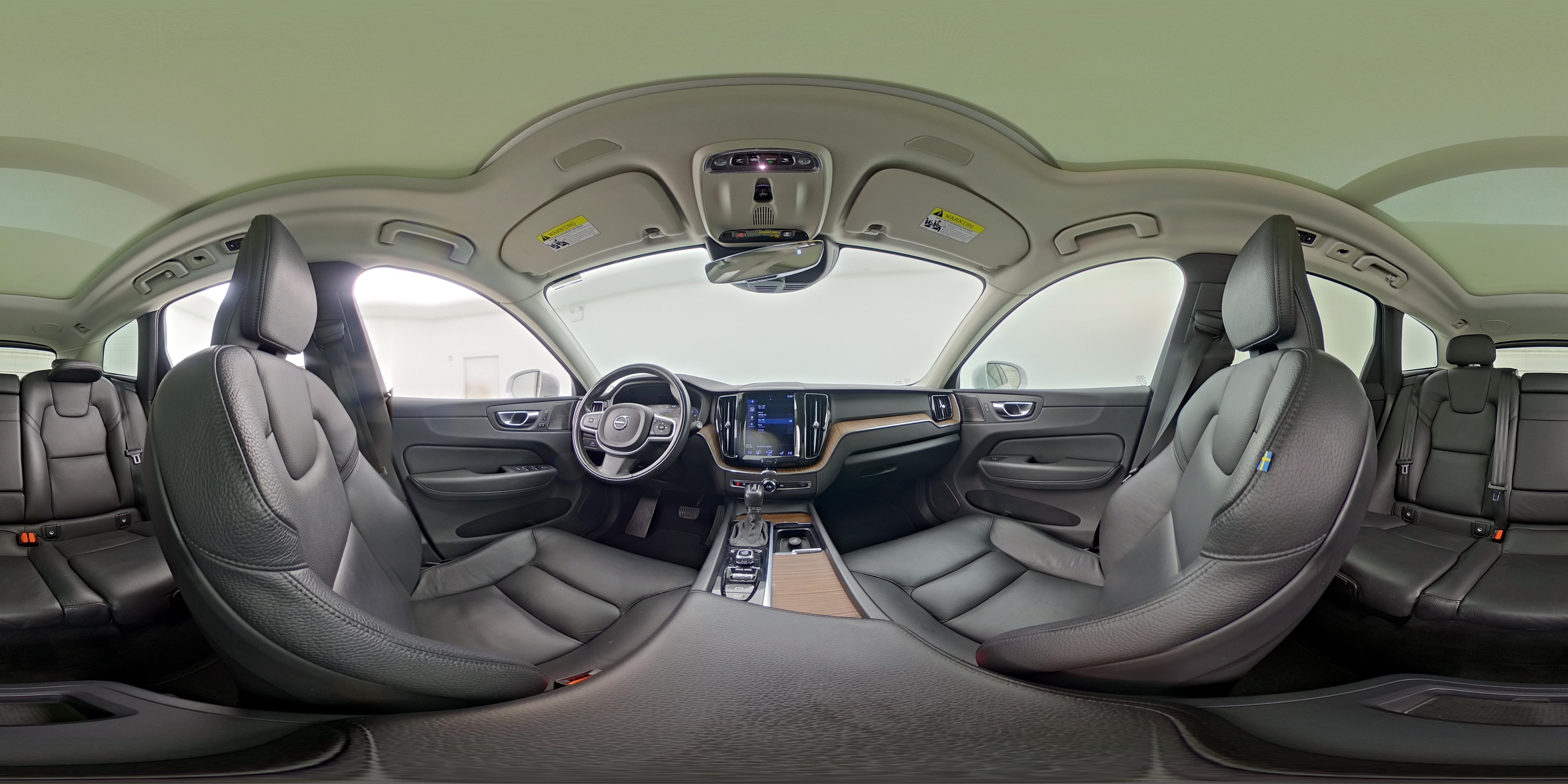 2021 Volvo XC60 Momentum - Photo 26