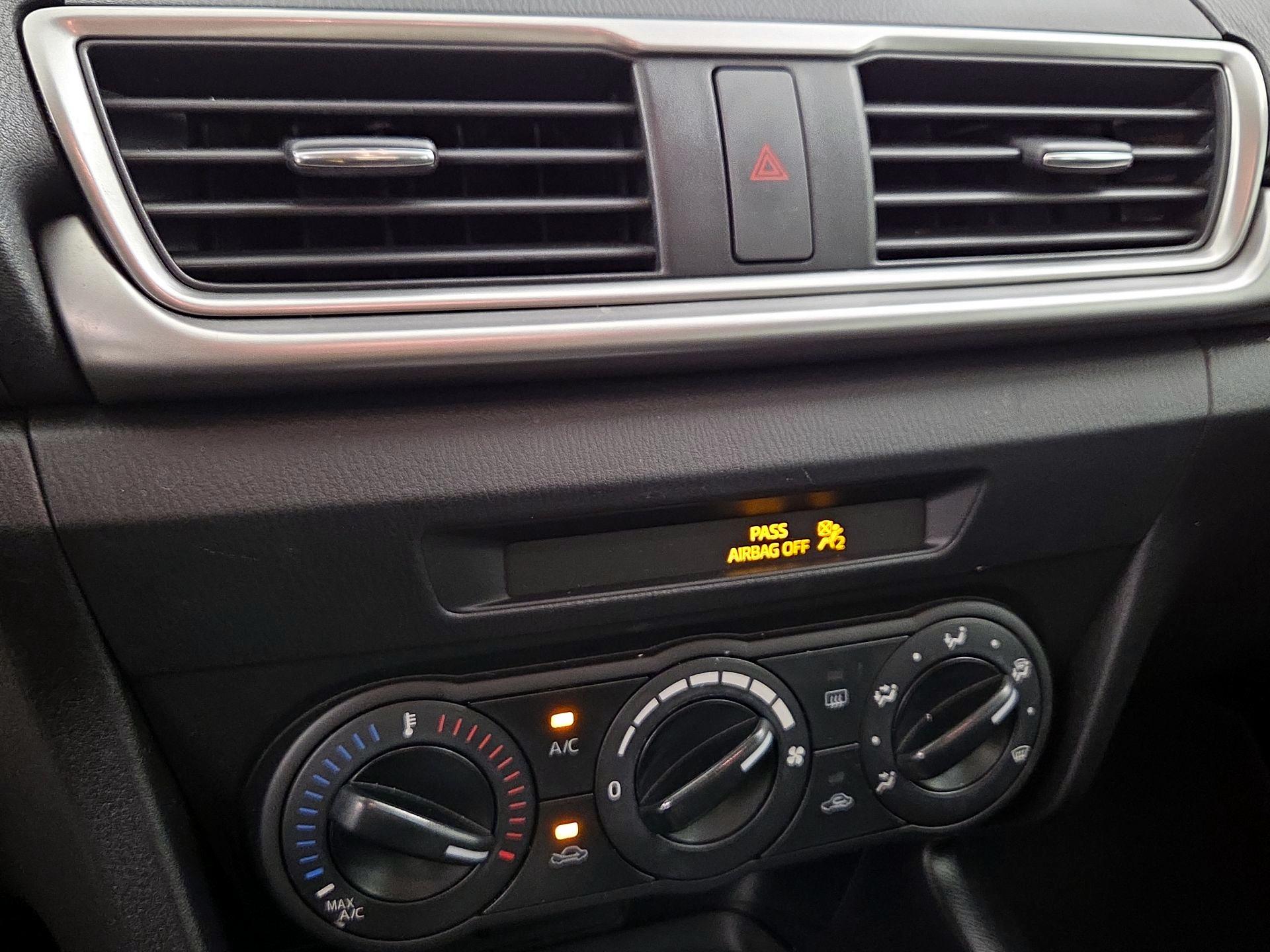 Thumbnail: 2017 Mazda Mazda3 - 16