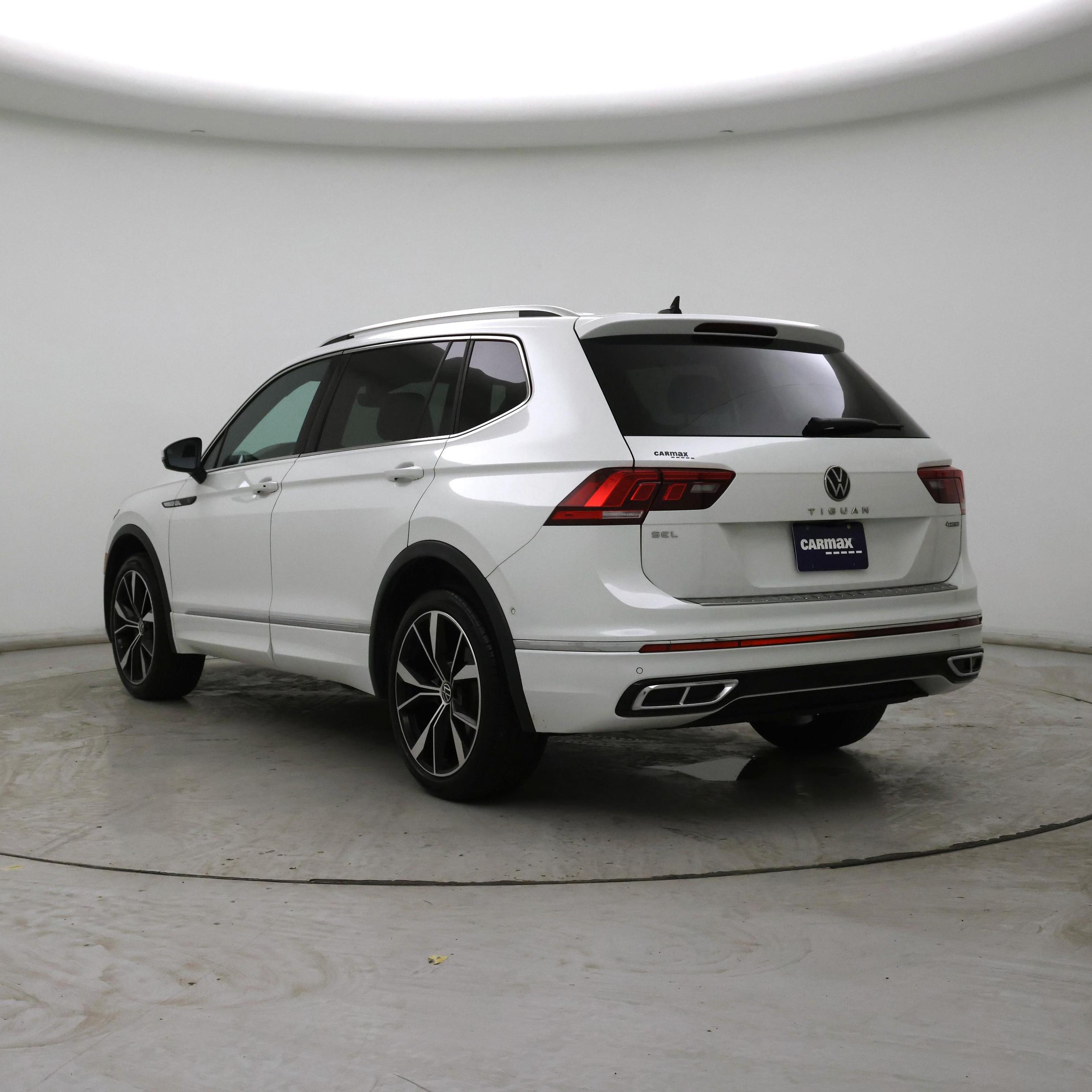 Thumbnail: 2022 Volkswagen Tiguan - 2