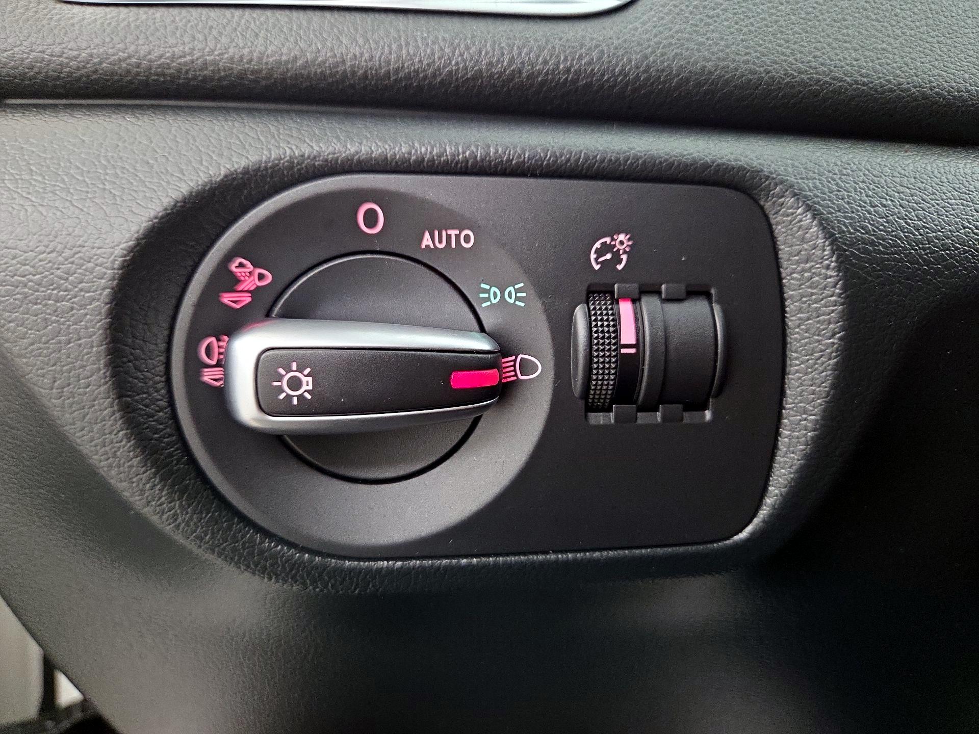 Thumbnail: 2017 Audi Q3 - 13