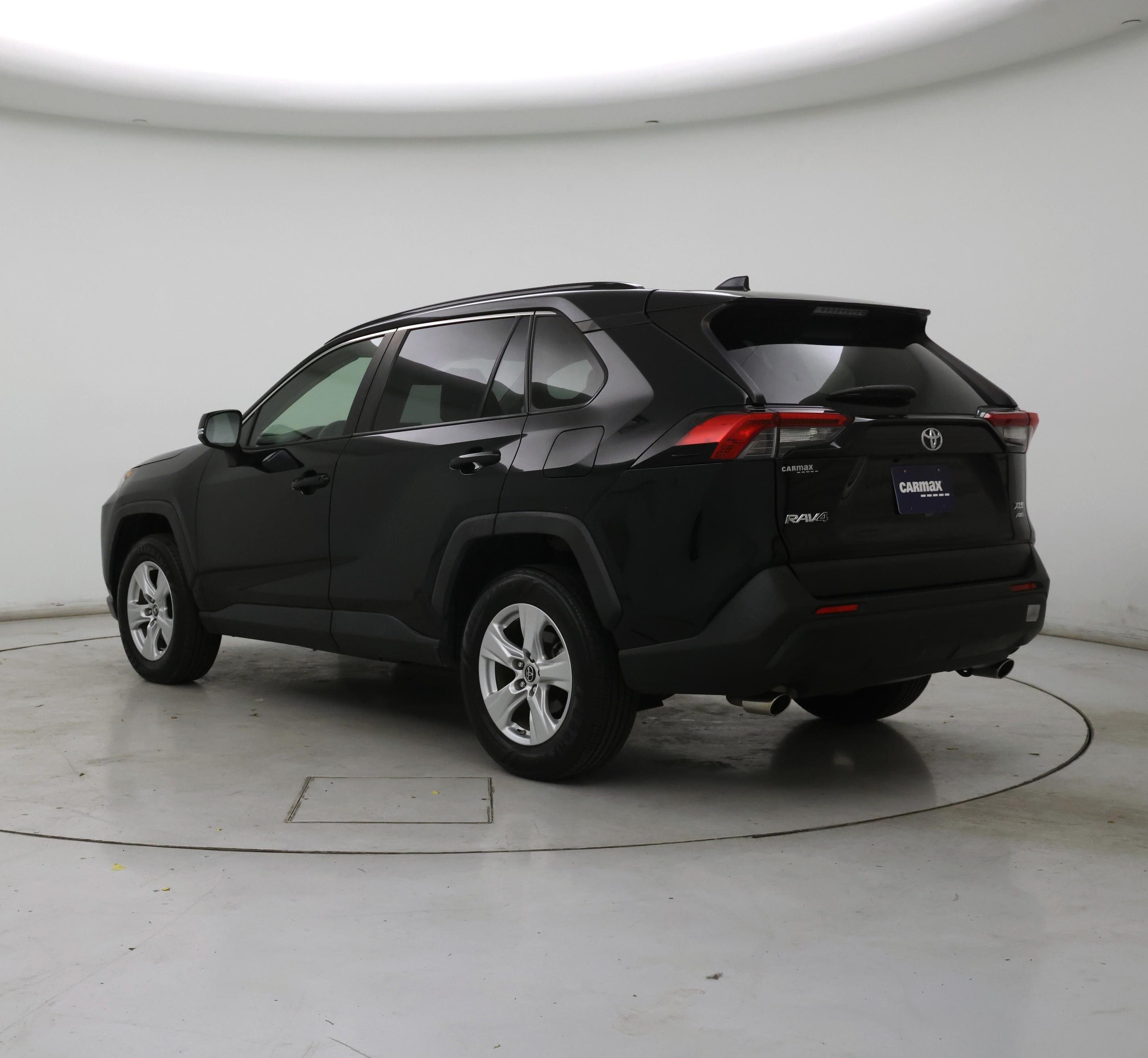 Thumbnail: 2019 Toyota RAV4 - 2