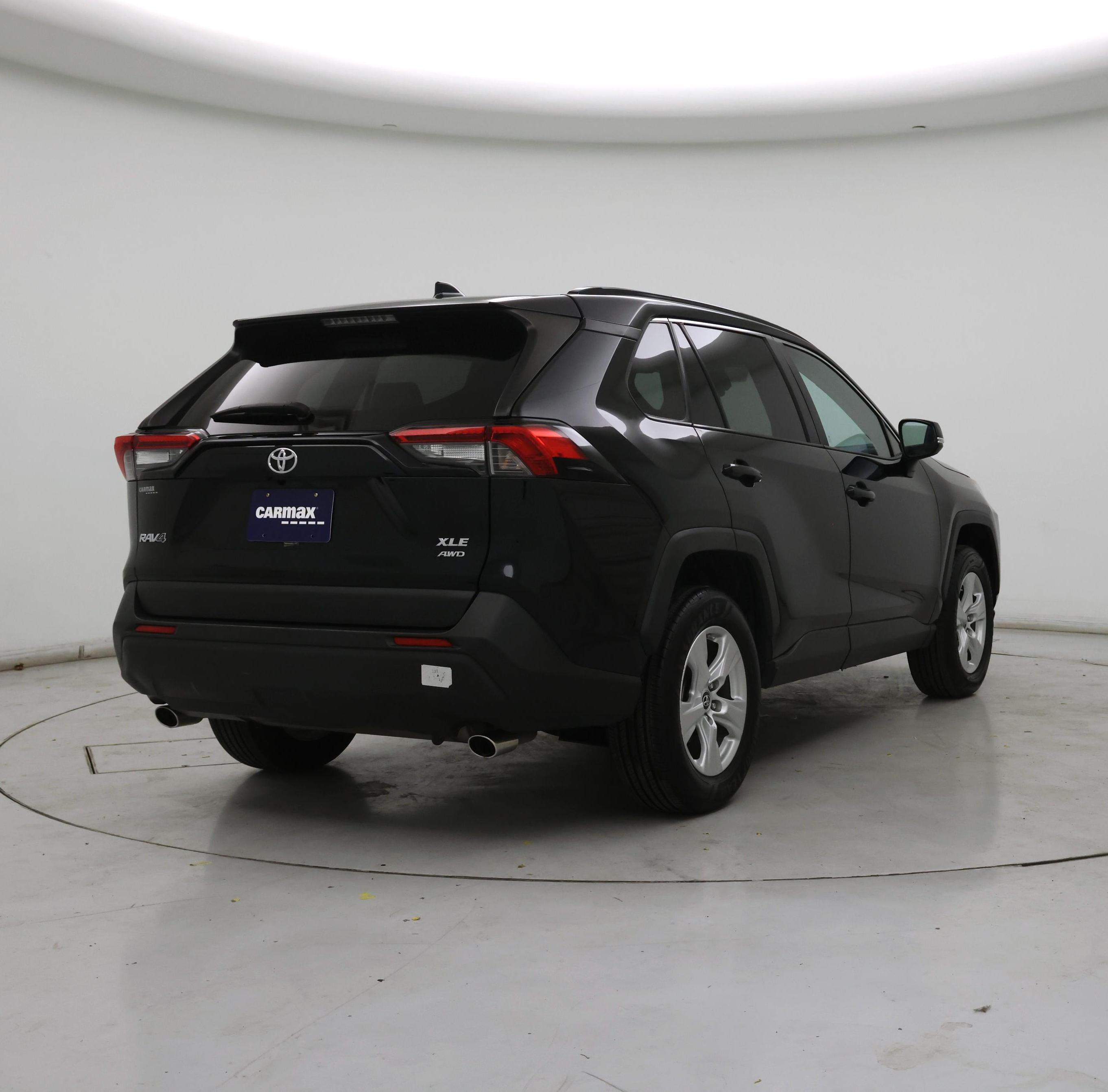 Thumbnail: 2019 Toyota RAV4 - 8