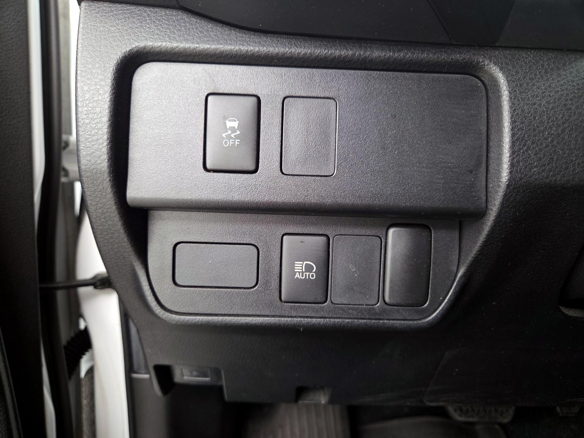 Thumbnail: 2022 Toyota Tacoma - 13