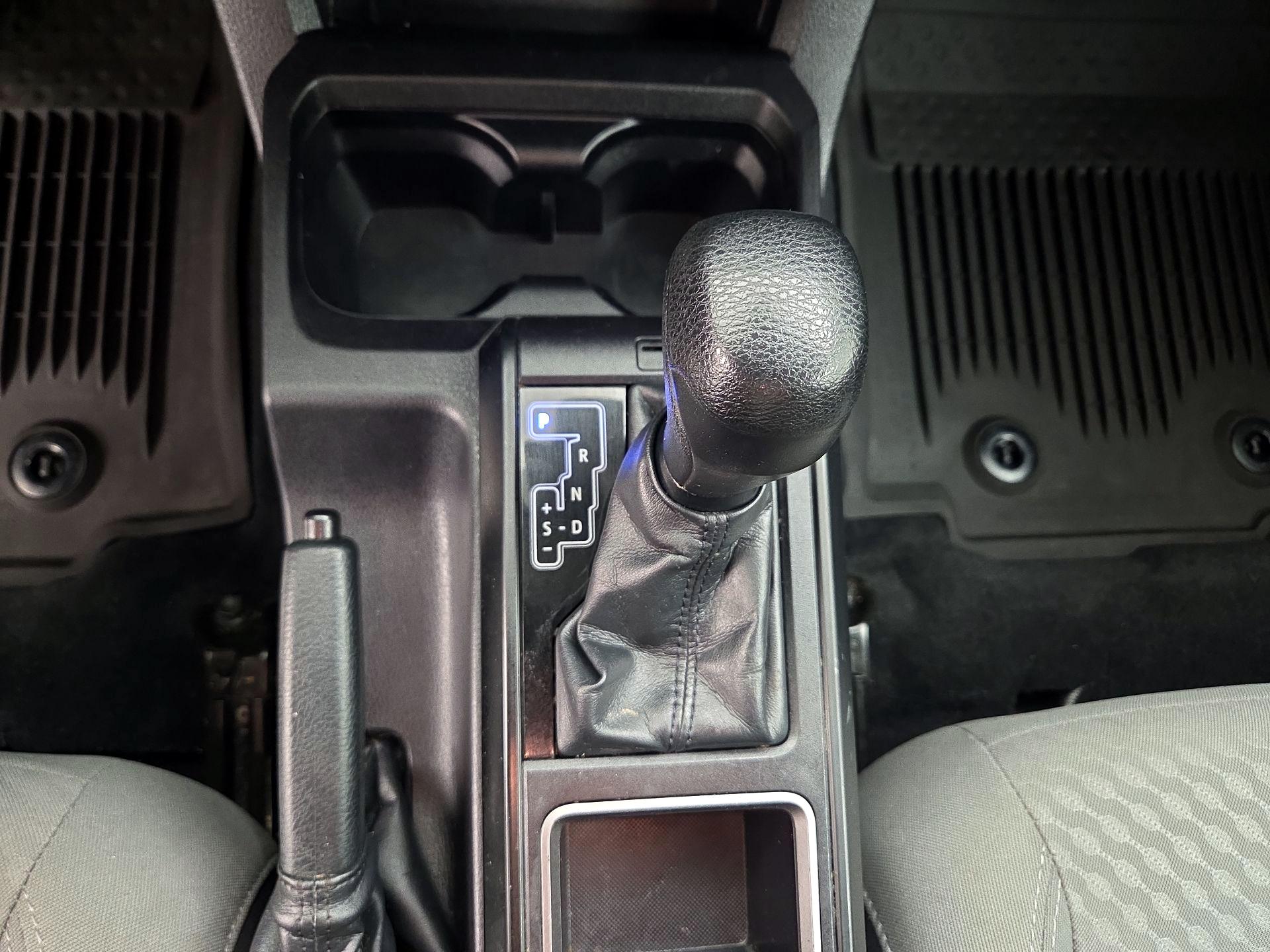 Thumbnail: 2022 Toyota Tacoma - 17