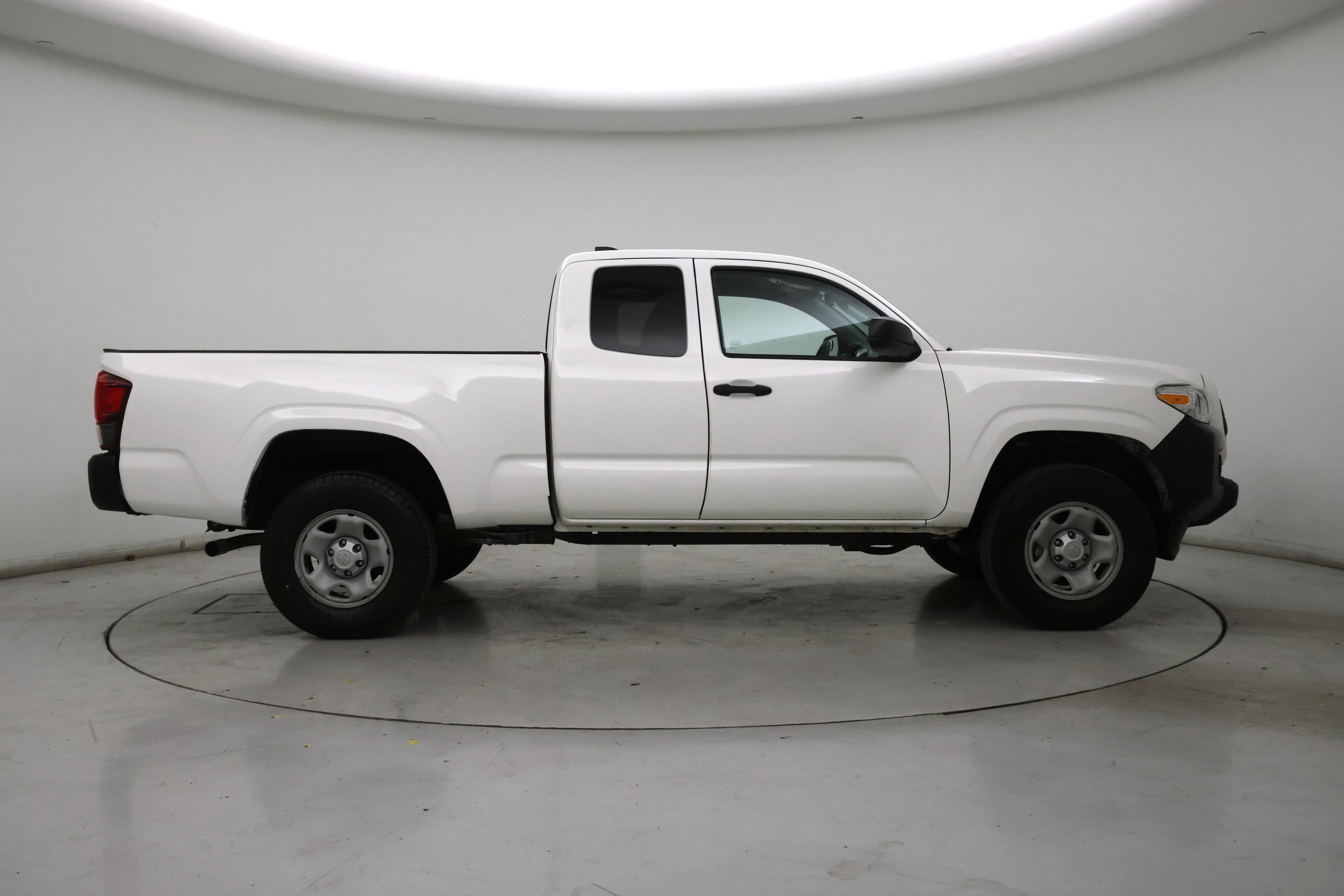 Thumbnail: 2022 Toyota Tacoma - 7