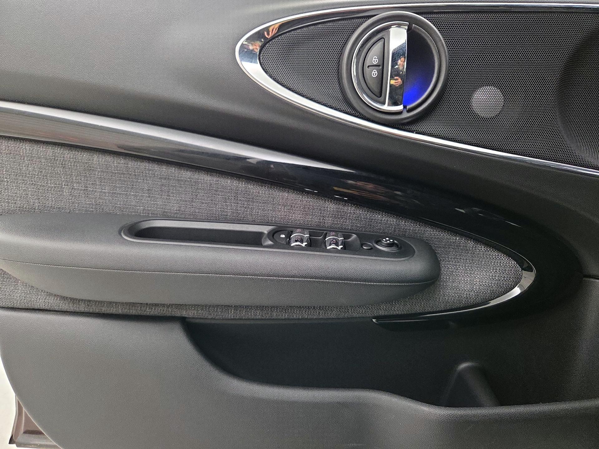 Thumbnail: 2016 MINI Cooper Clubman - 12