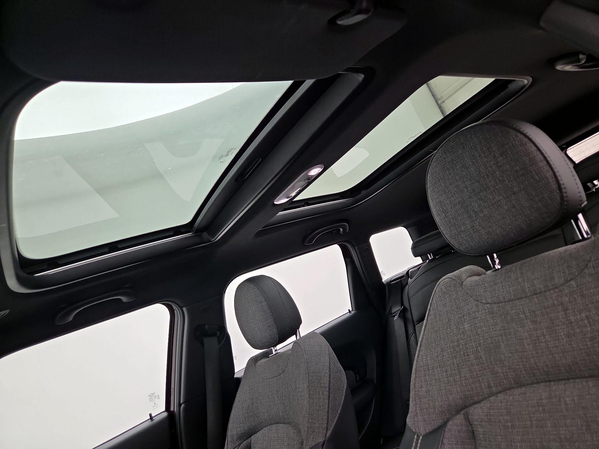 Thumbnail: 2016 MINI Cooper Clubman - 18