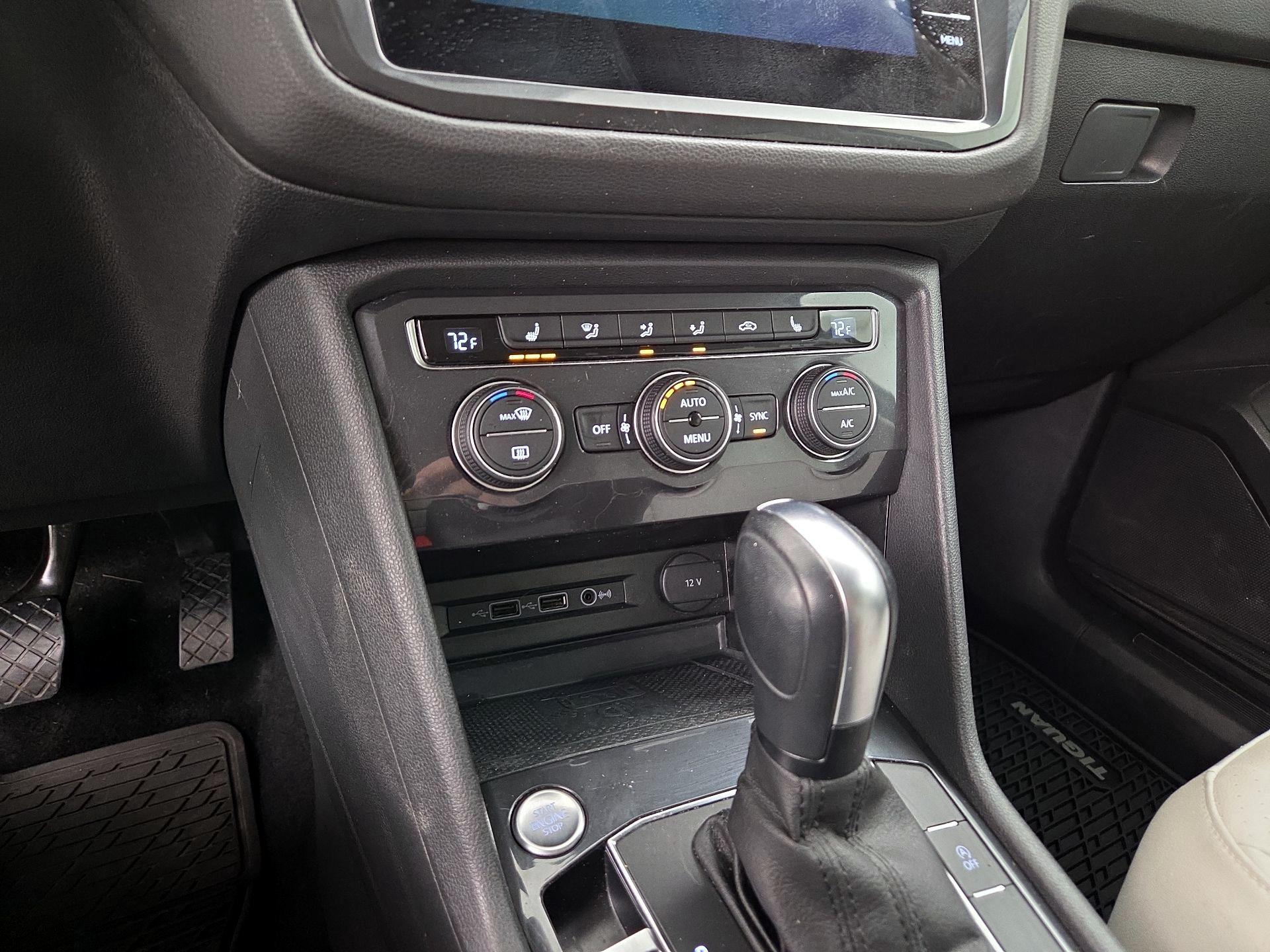 Thumbnail: 2020 Volkswagen Tiguan - 16