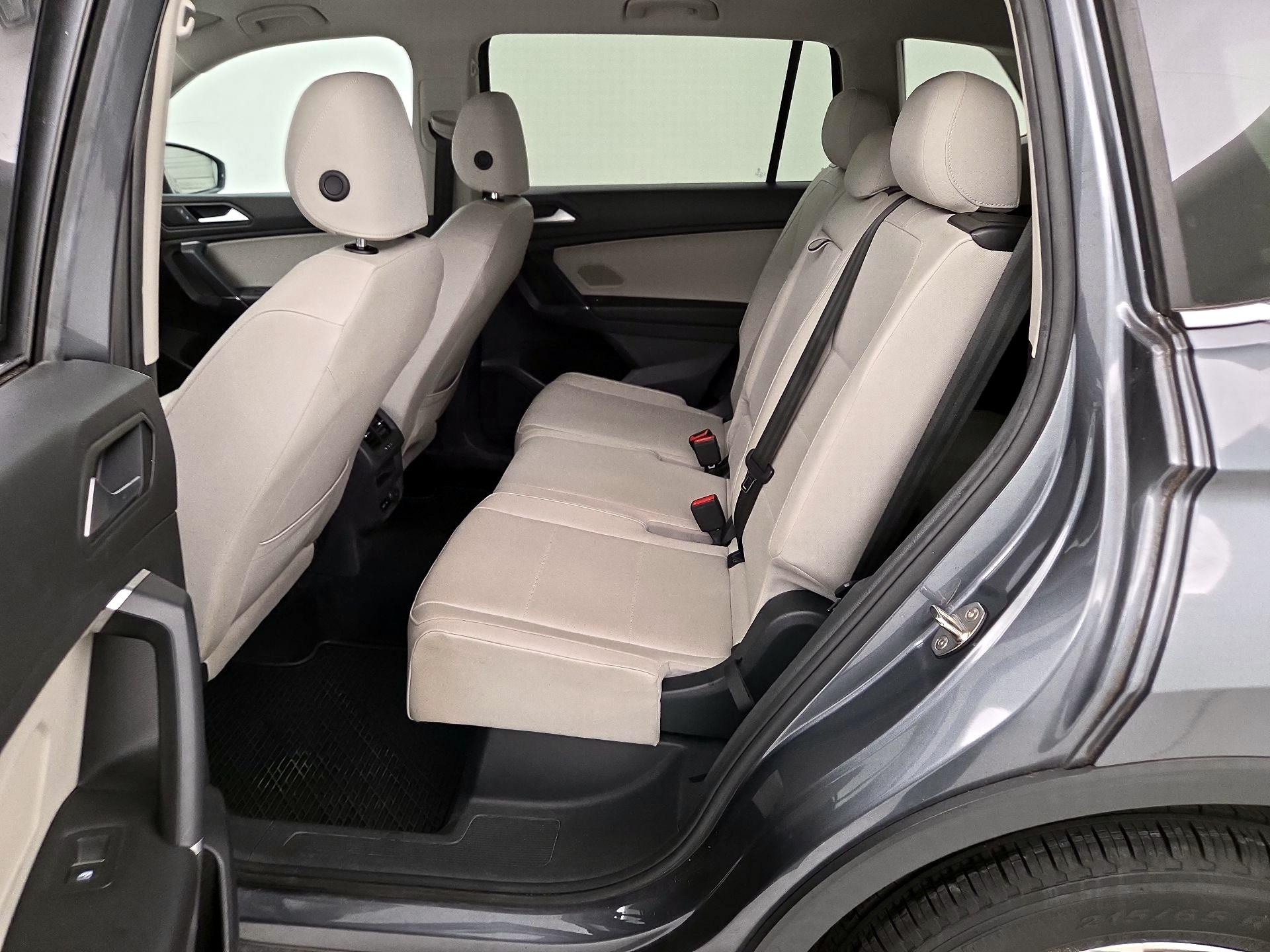 Thumbnail: 2020 Volkswagen Tiguan - 19