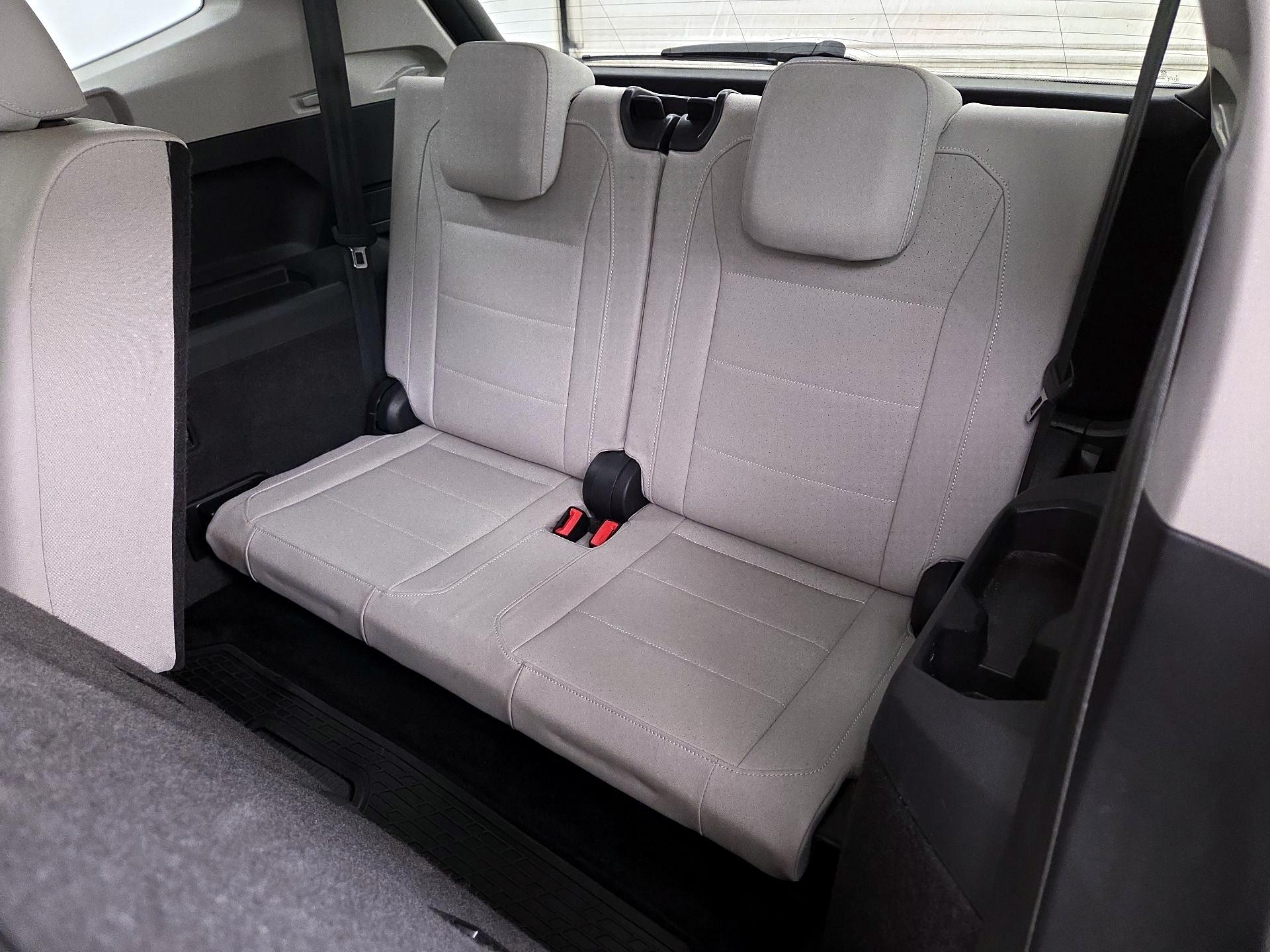 Thumbnail: 2020 Volkswagen Tiguan - 20