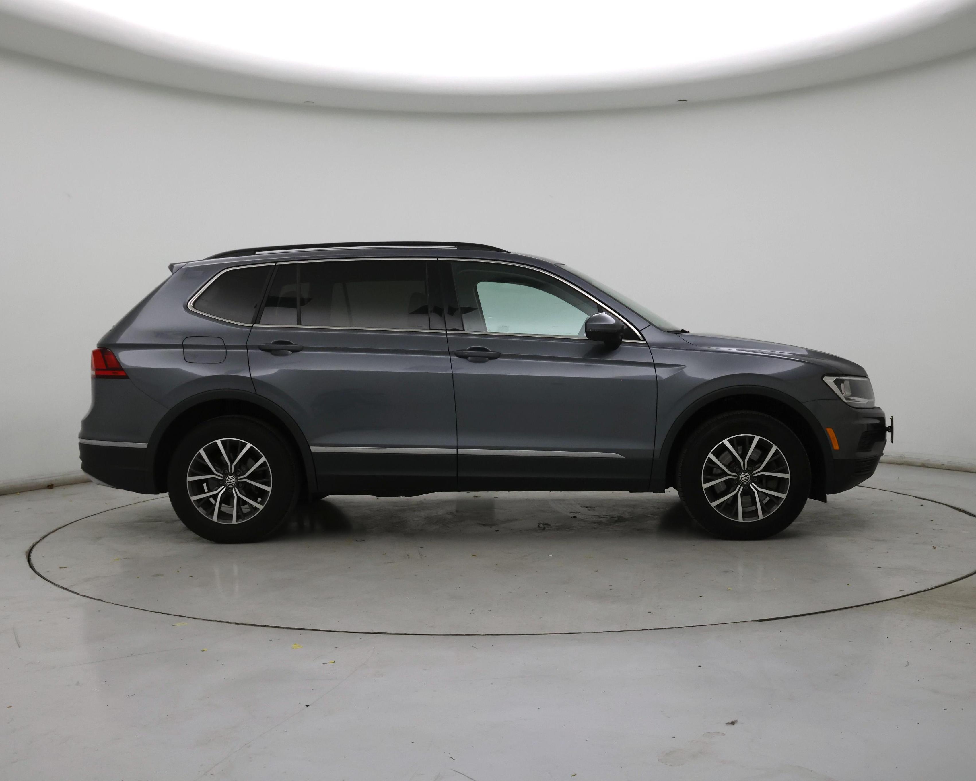 Thumbnail: 2020 Volkswagen Tiguan - 7