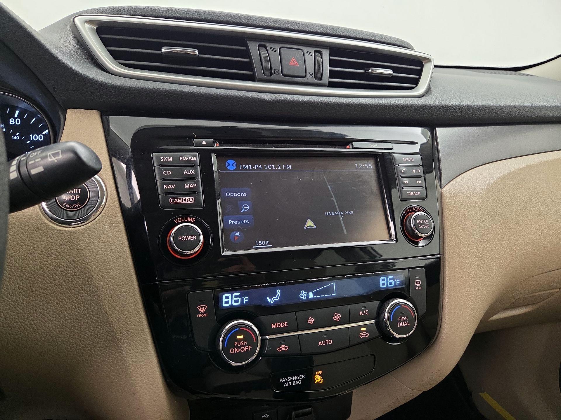 Thumbnail: 2016 Nissan Rogue - 14