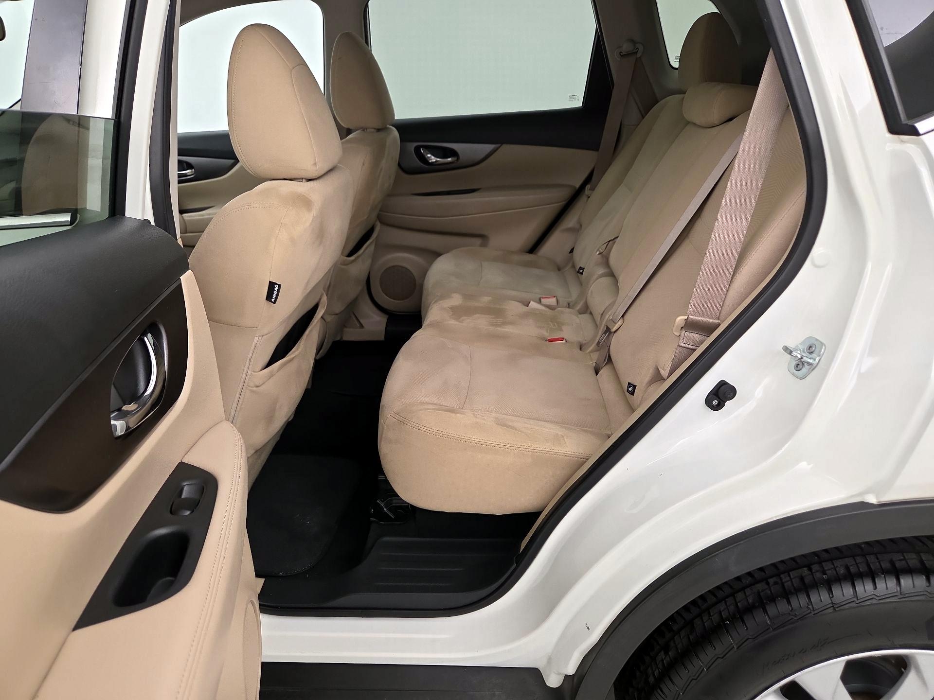 Thumbnail: 2016 Nissan Rogue - 20