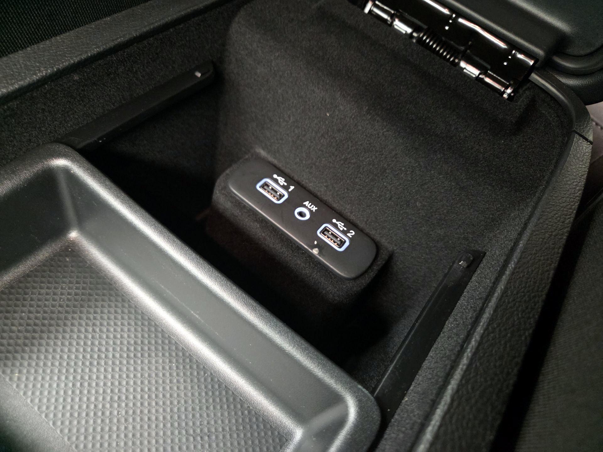 Thumbnail: 2021 Dodge Charger - 18