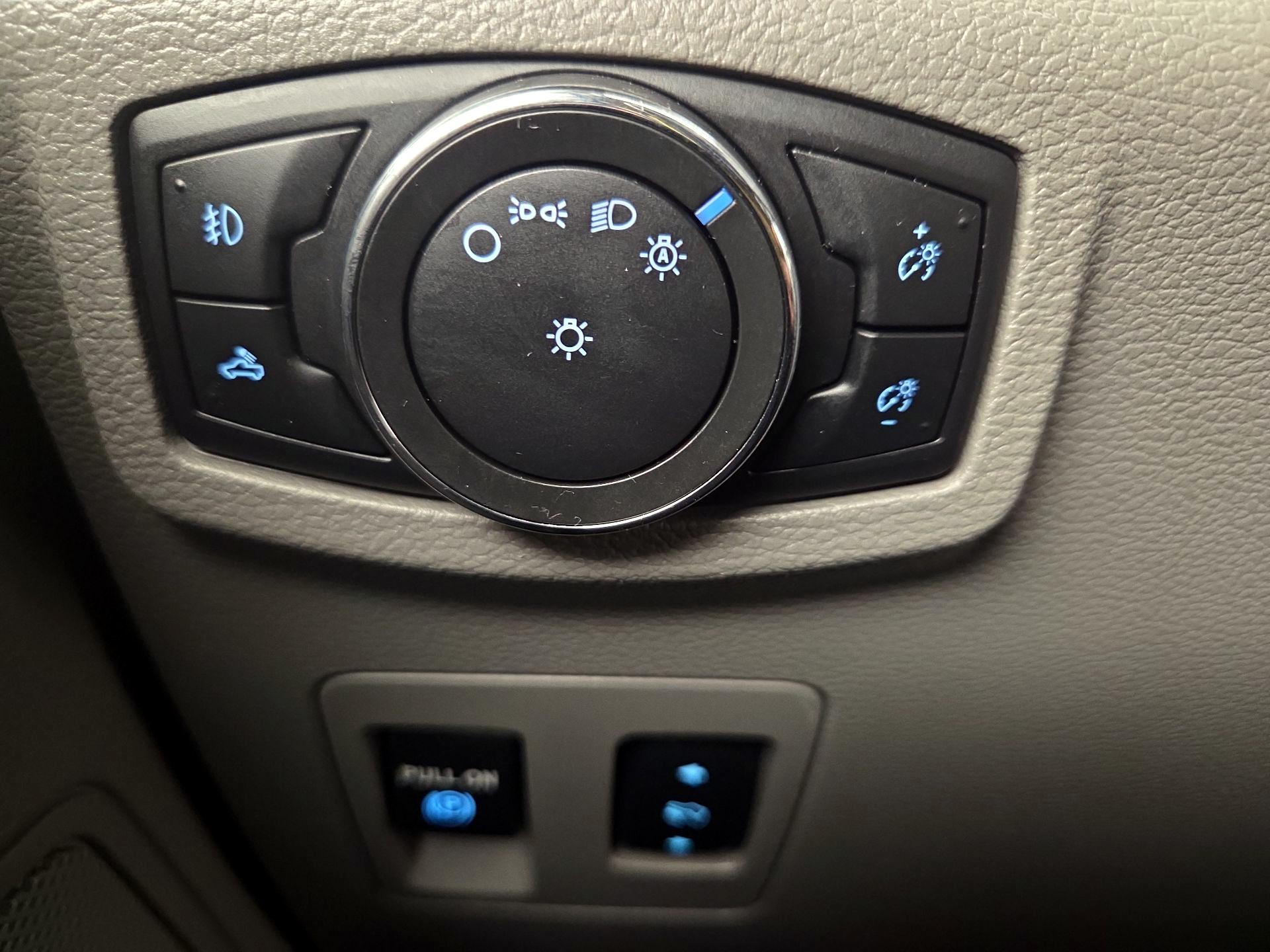 Thumbnail: 2016 Ford F-150 - 13