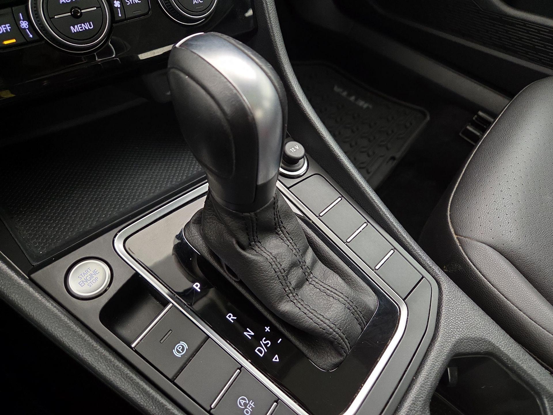 Thumbnail: 2020 Volkswagen Jetta - 17