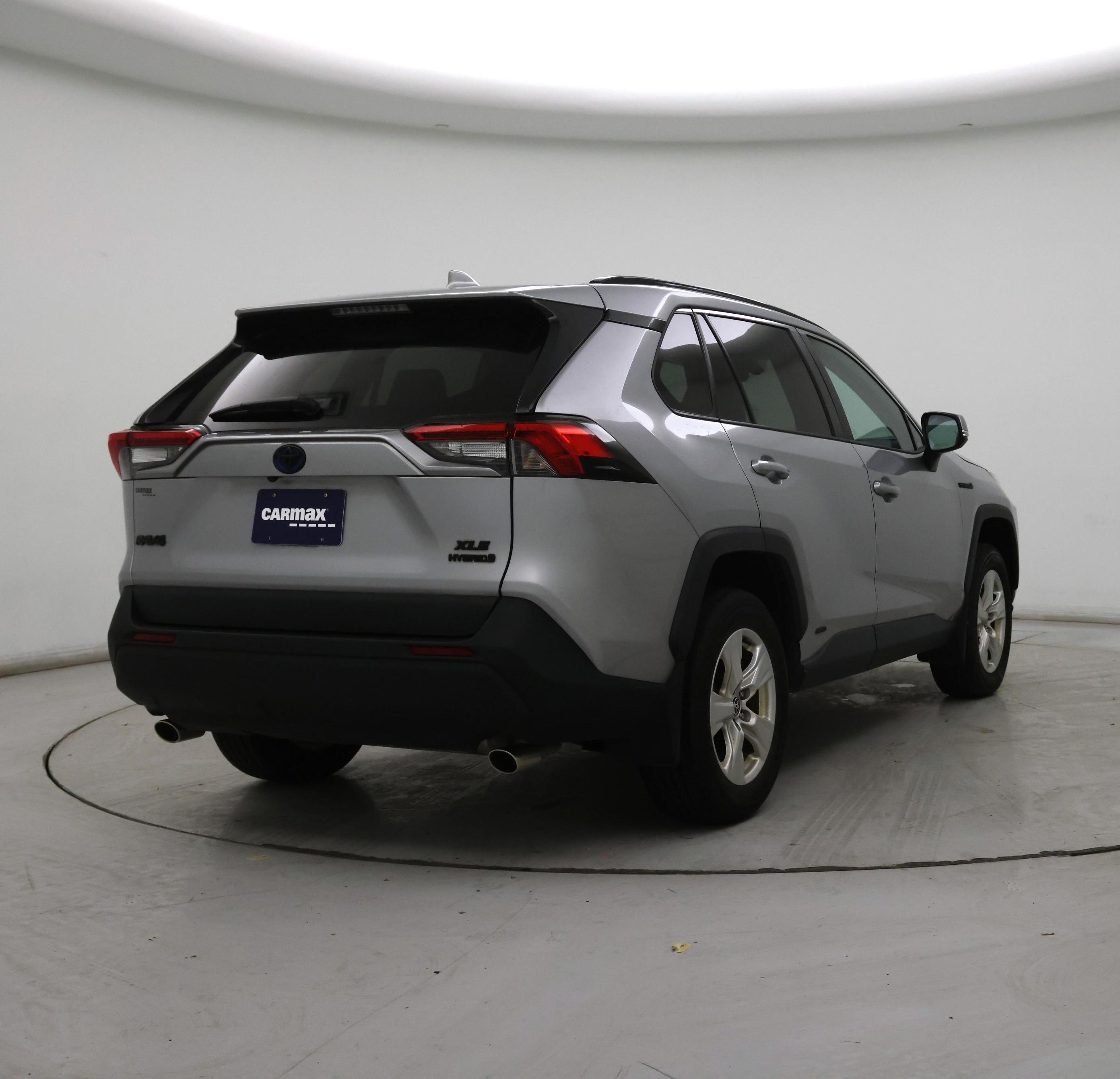 Thumbnail: 2021 Toyota RAV4 - 8